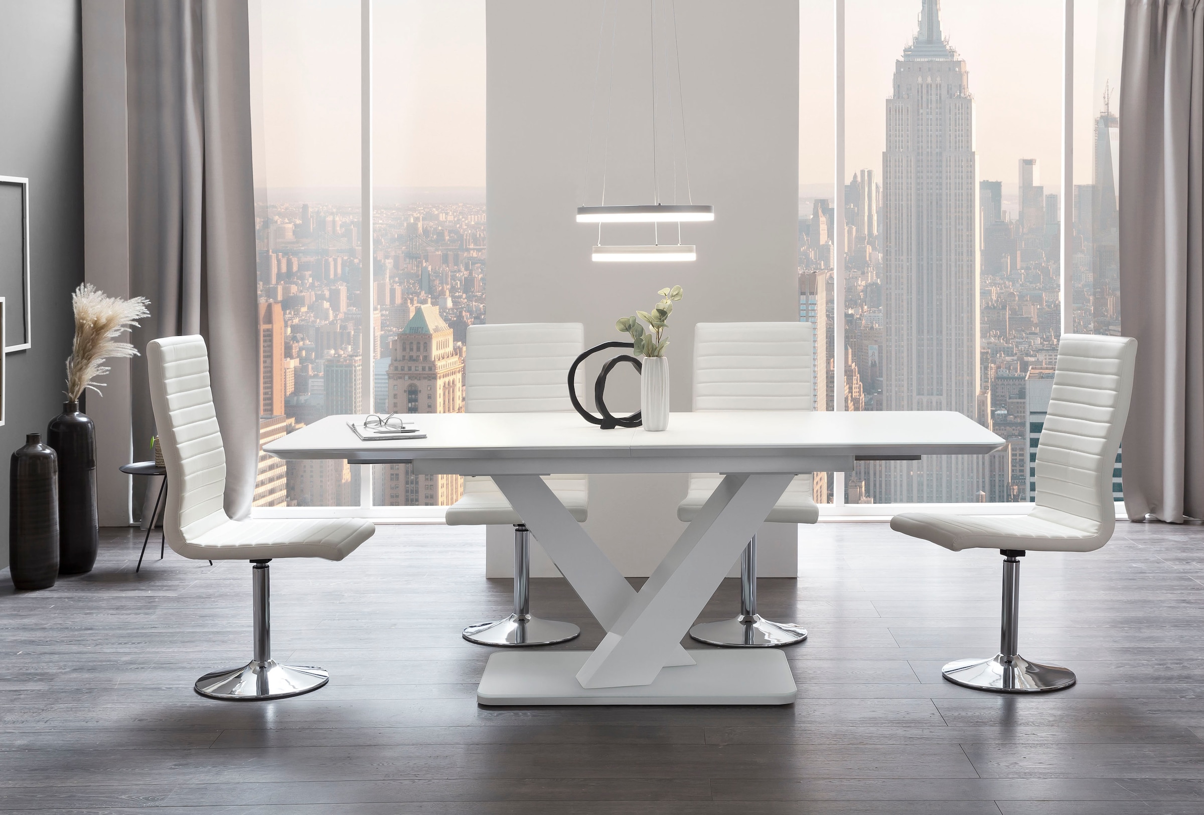 Image of SalesFever Esstisch "Design Tisch für stilvolles Ambiente" Erweiterbarer Glastisch für flexiblen Komfort