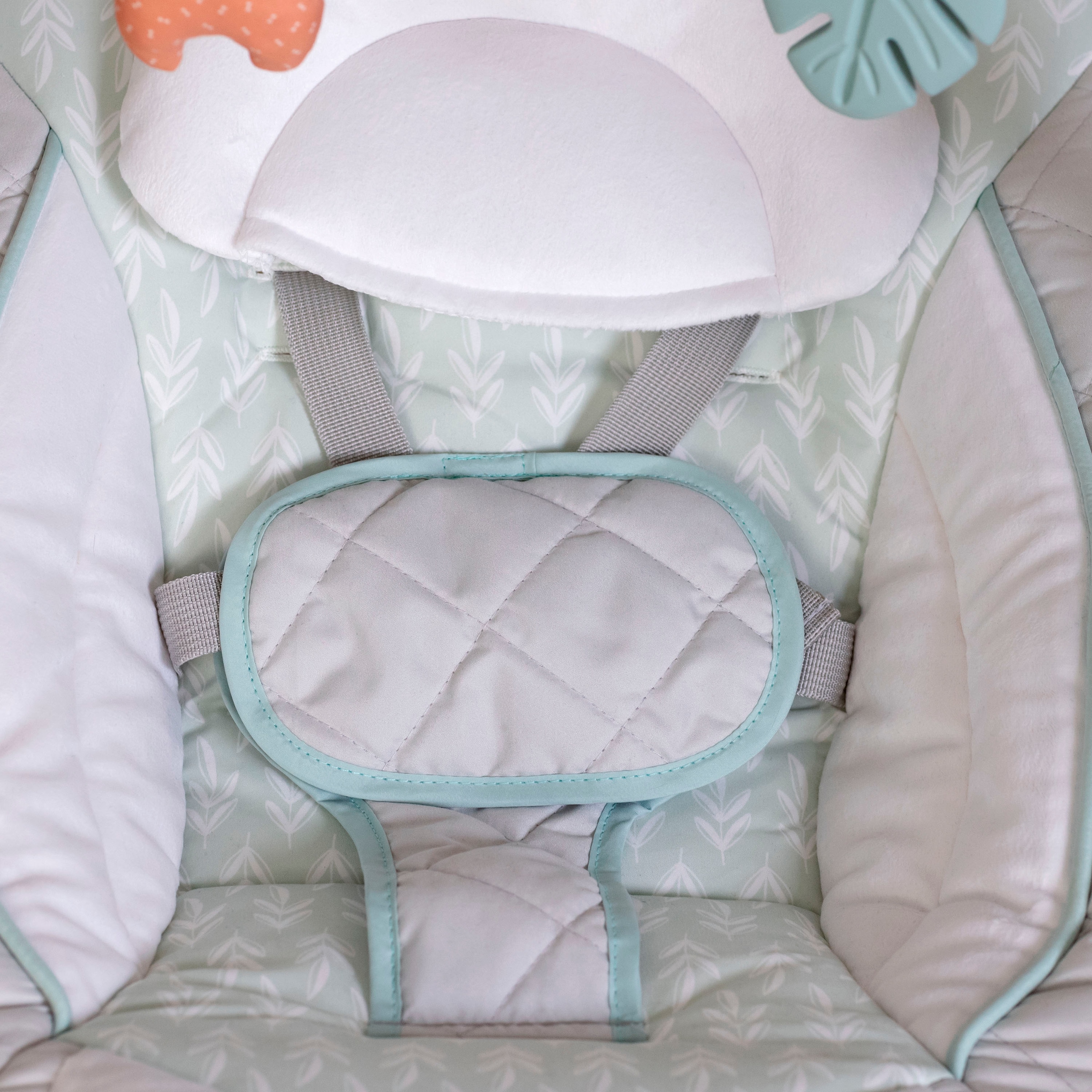 ingenuity Transat pour bébé »Cozy Spot Swing 'n Go Portable Swing« bis 9 kilos mit Sound-Effekt