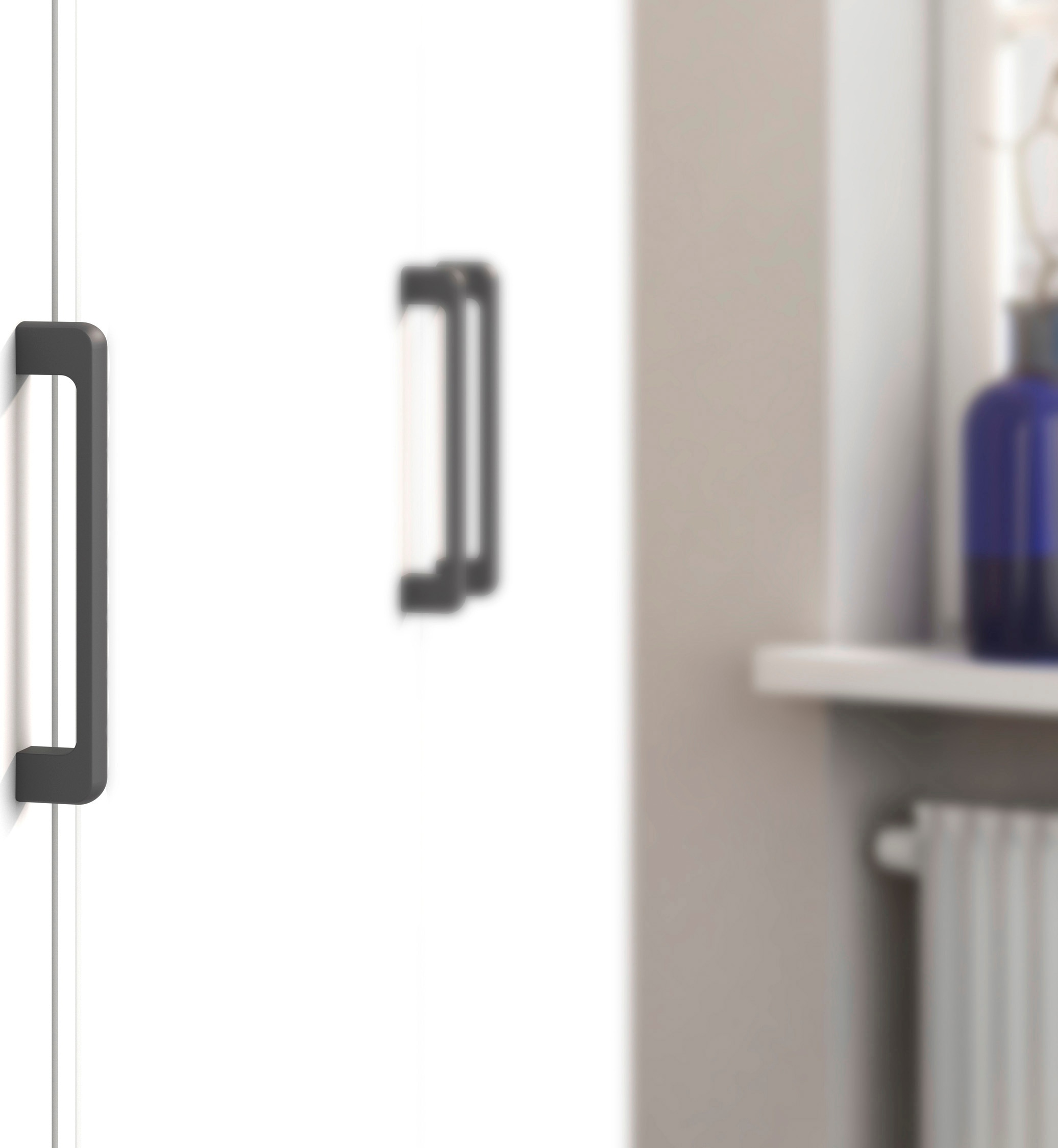 rauch Drehtürenschrank »Kleiderschrank Schrank Garderobe Wäscheschrank VOYAGER« in 3 verschiedenen Ausstattungen BASIC/CLASSIC/PREMIUM,  mit 2 modernen Griffvarianten, mit Aussenschubladen MADE IN GERMANY
