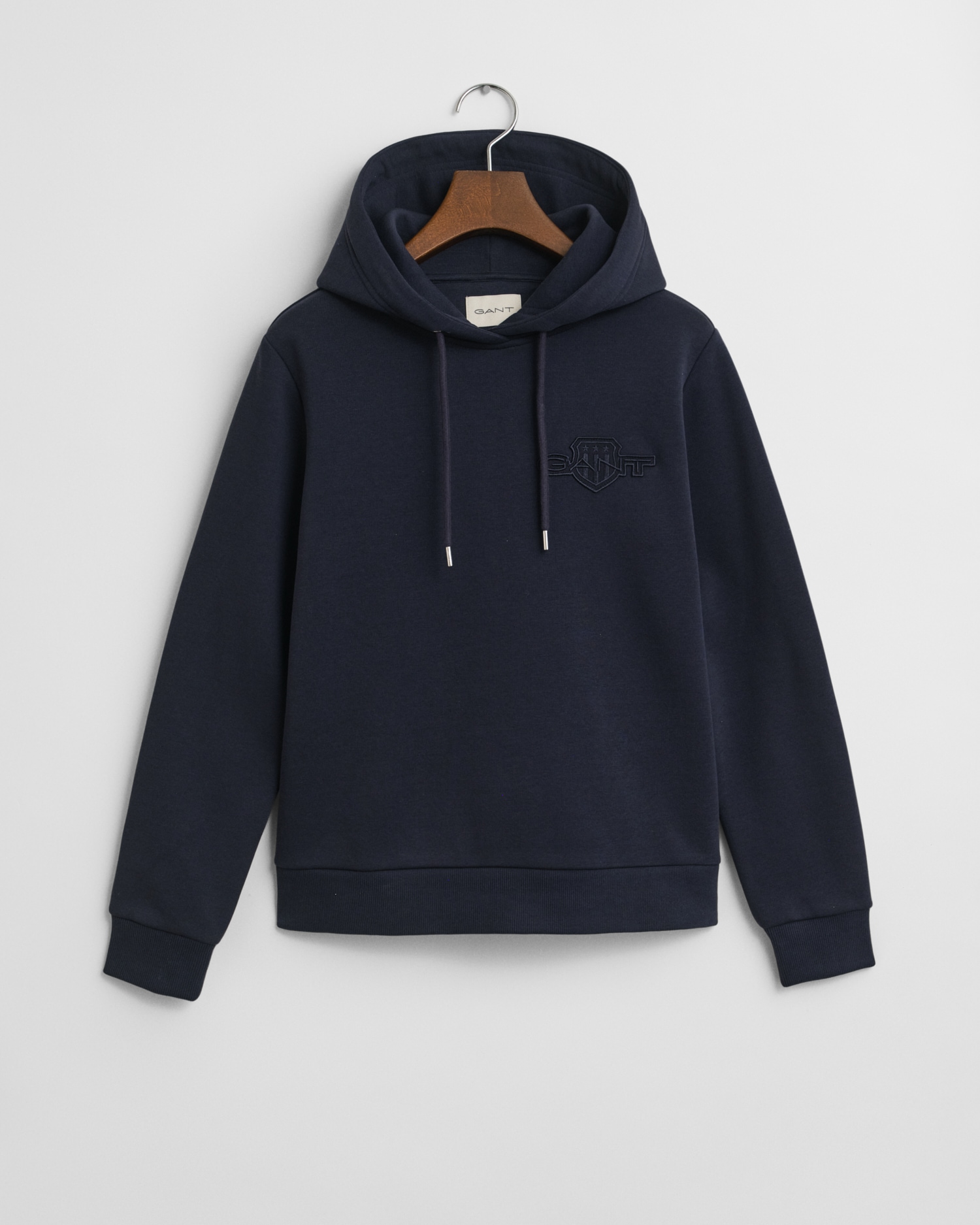 Gant Hoodie »REG TONAL SHIELD HOODIE«, Ton in Ton Stickerei, Rippbündchen