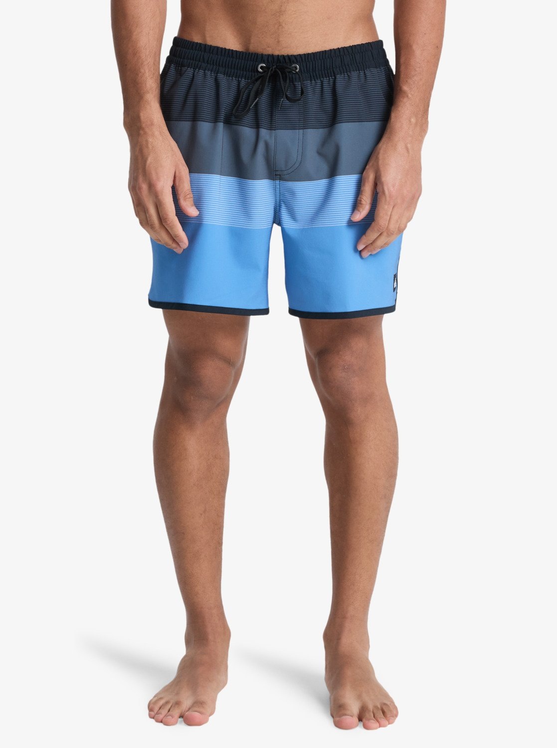Image of Quiksilver Badeshorts "STRETCH SCALLOP VOLLEY 16" bequeme Passform, schnell trocknendes Material, PFC FREE Technologie