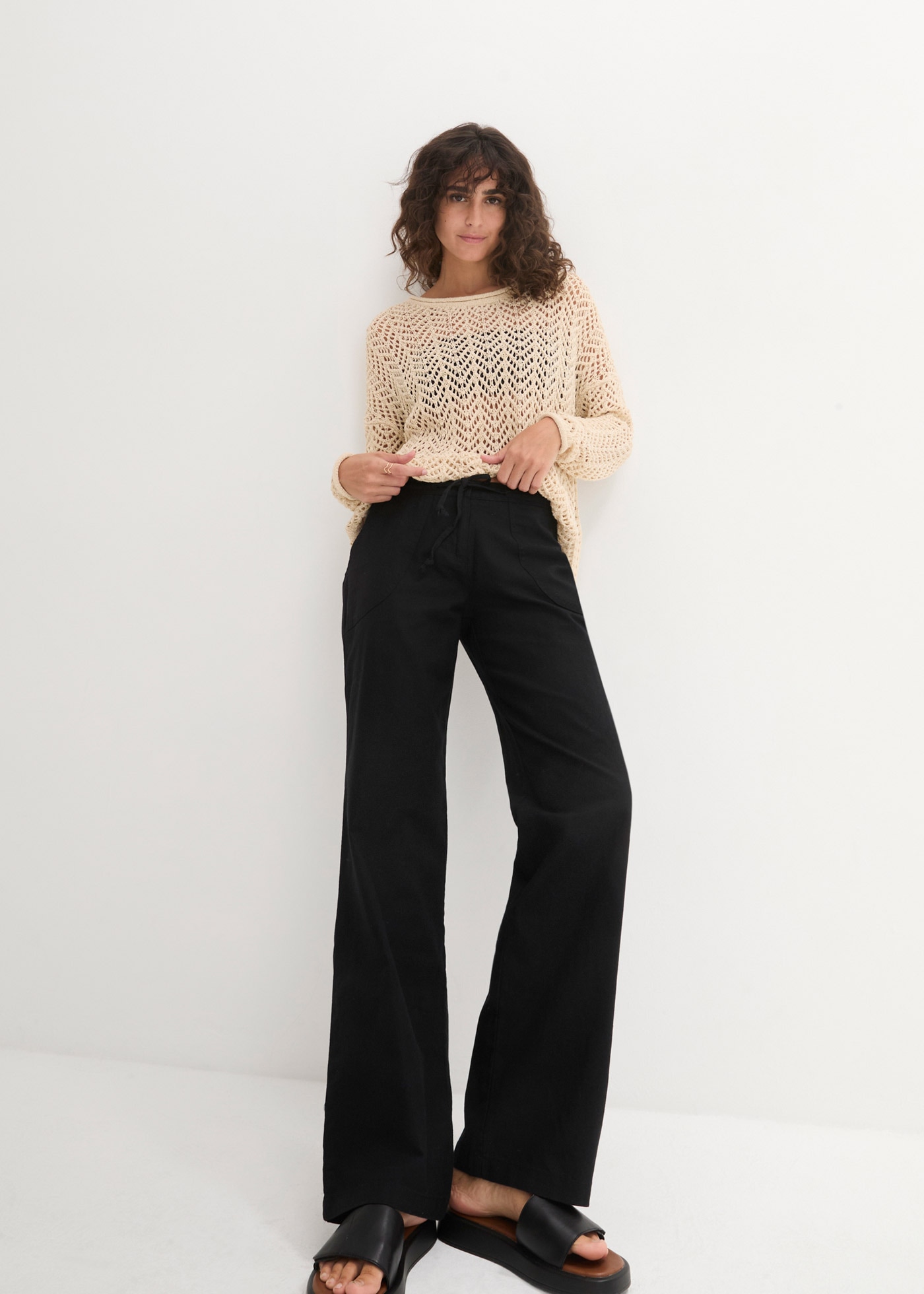 bonprix Leinenhose  Loose Fit, mit Kordelzugbund, mit Eingrifftaschen, mit Gesässtaschen