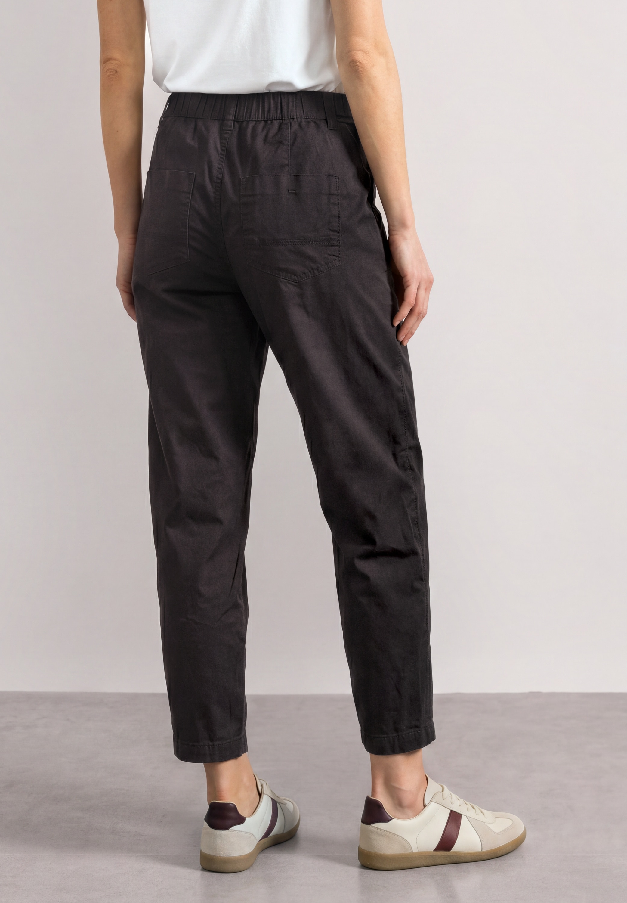 STREET ONE Stoffhose »Style Karlie«  Sommerhose in Papertouch-Qualität
