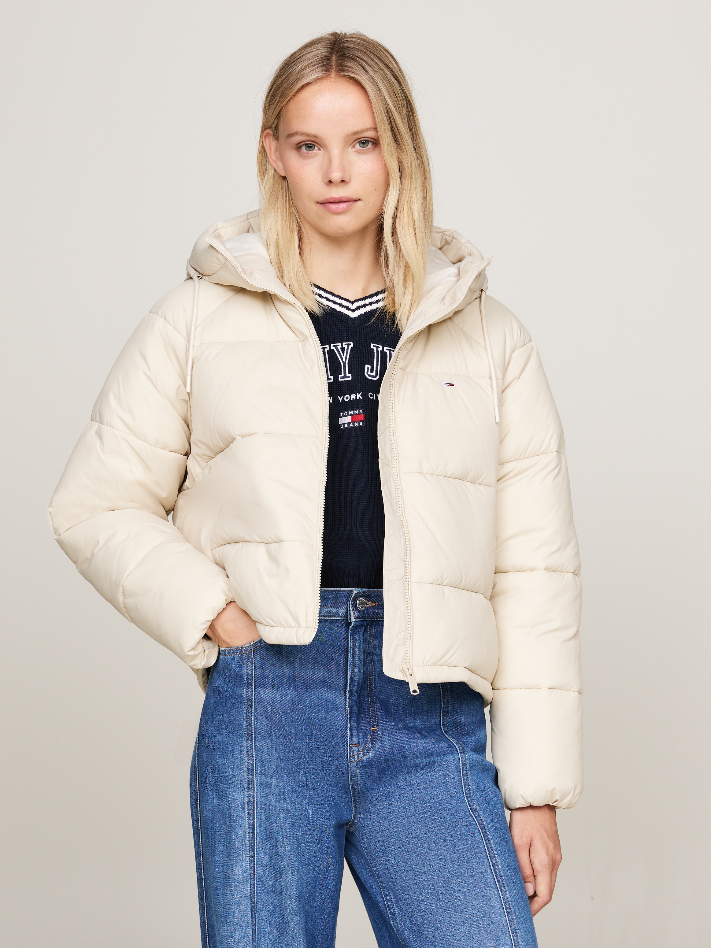 Image of Tommy Jeans Steppjacke "TJW ASPEN PUFFER EXT" mit Kapuze mit Logostickerei