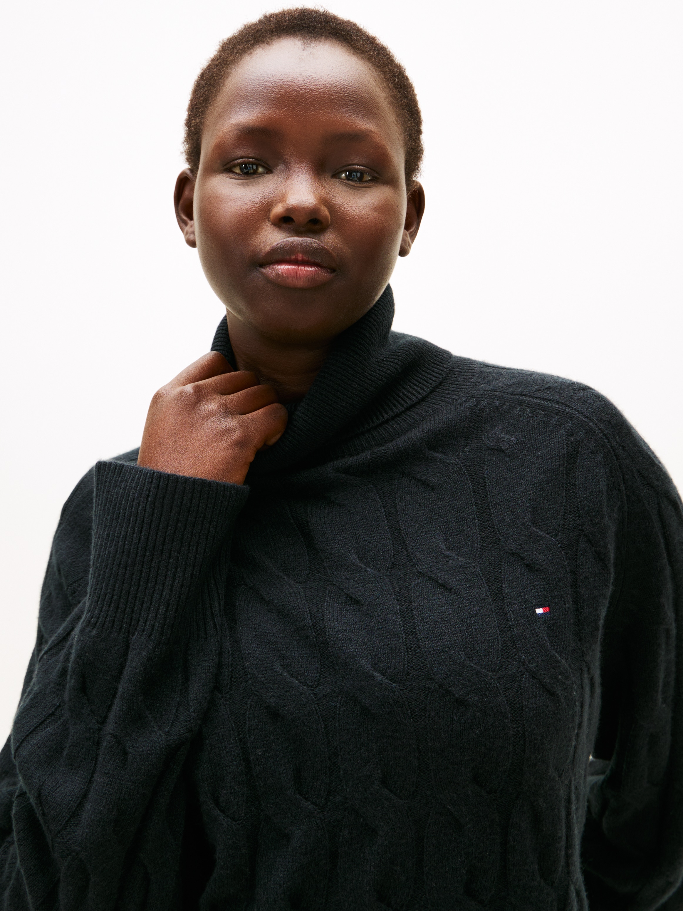 Tommy Hilfiger Curve Rollkragenpullover »CRV SOFT WOOL CABLE ROLL-NK SWT« in grossen Grössen, mit Zopfmuster, aus reiner Wolle