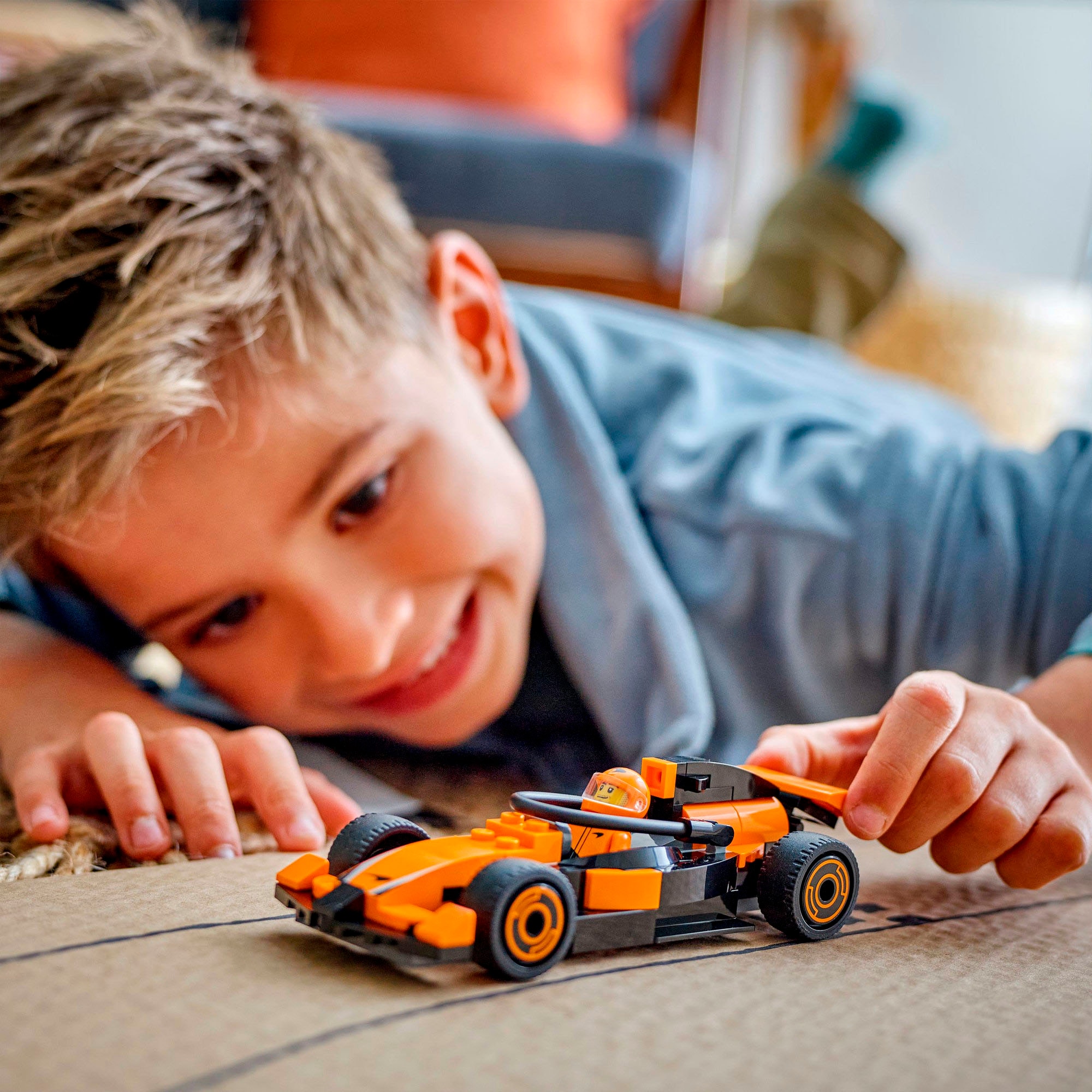 LEGO® Pions de construction »F1® Rennfahrer mit McLaren Rennauto (60442), LEGO City« Made in Europe