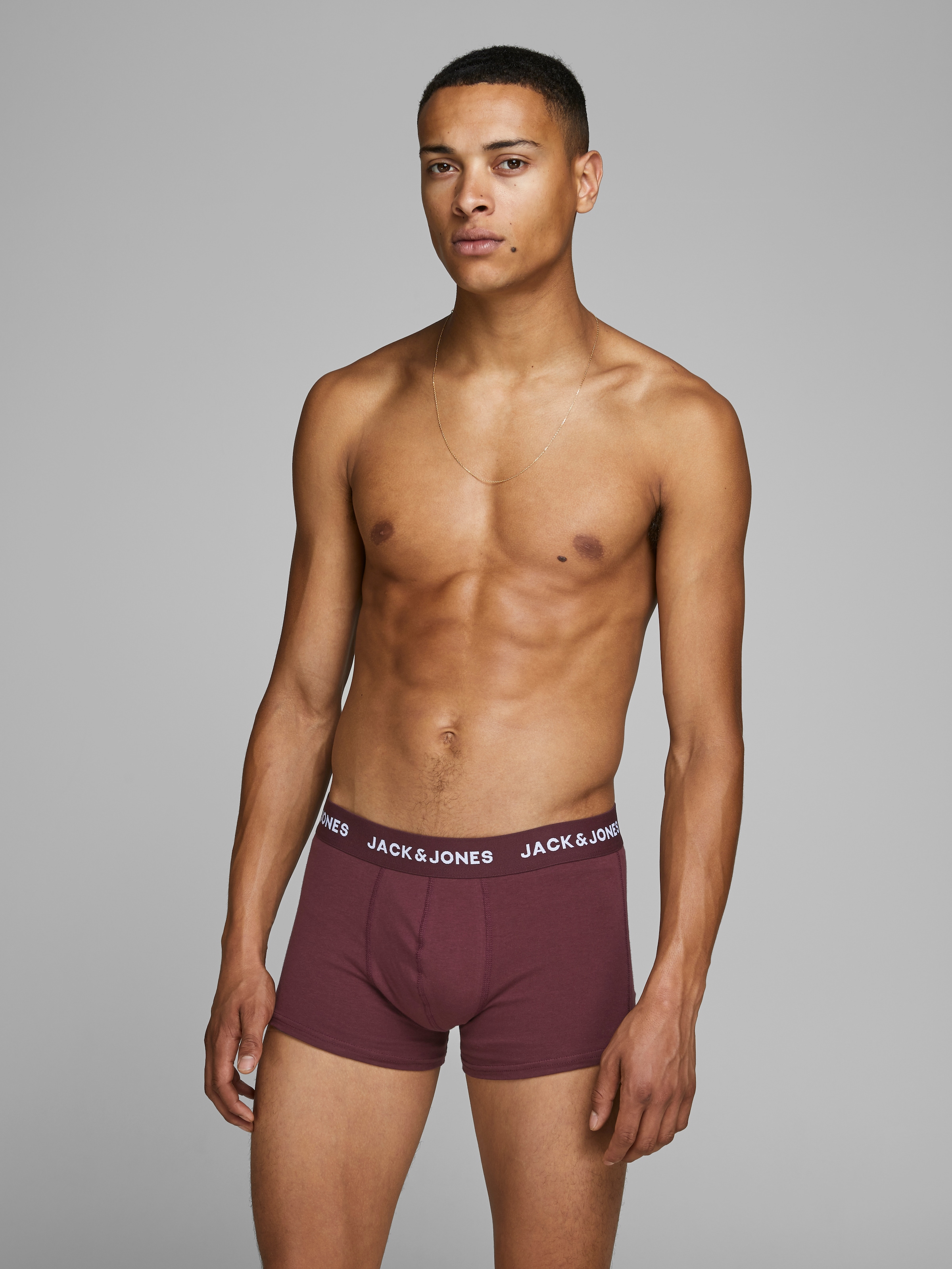 Jack & Jones Trunk »JACBLACK – Formschlüssige Boxershorts mit elastischem Bund« Packung, 5 Stk. unifarben, casual, körpernah, Jersey