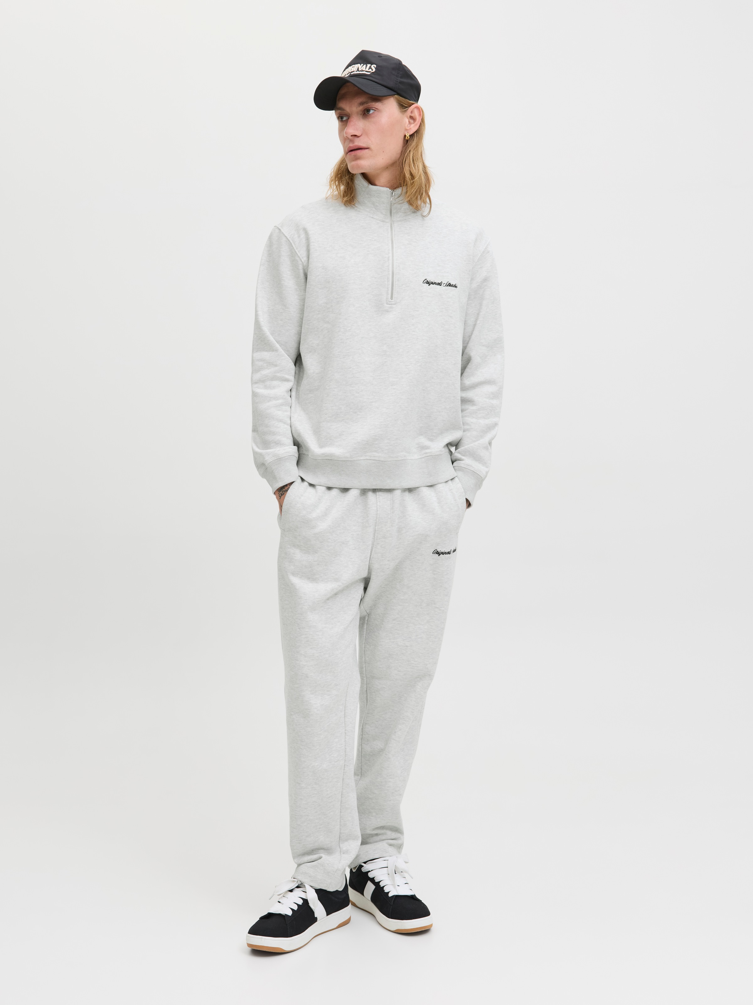 Jack & Jones Sweatshirt »JORNORREBRO EMB SWEAT HIGH NECK SN«
