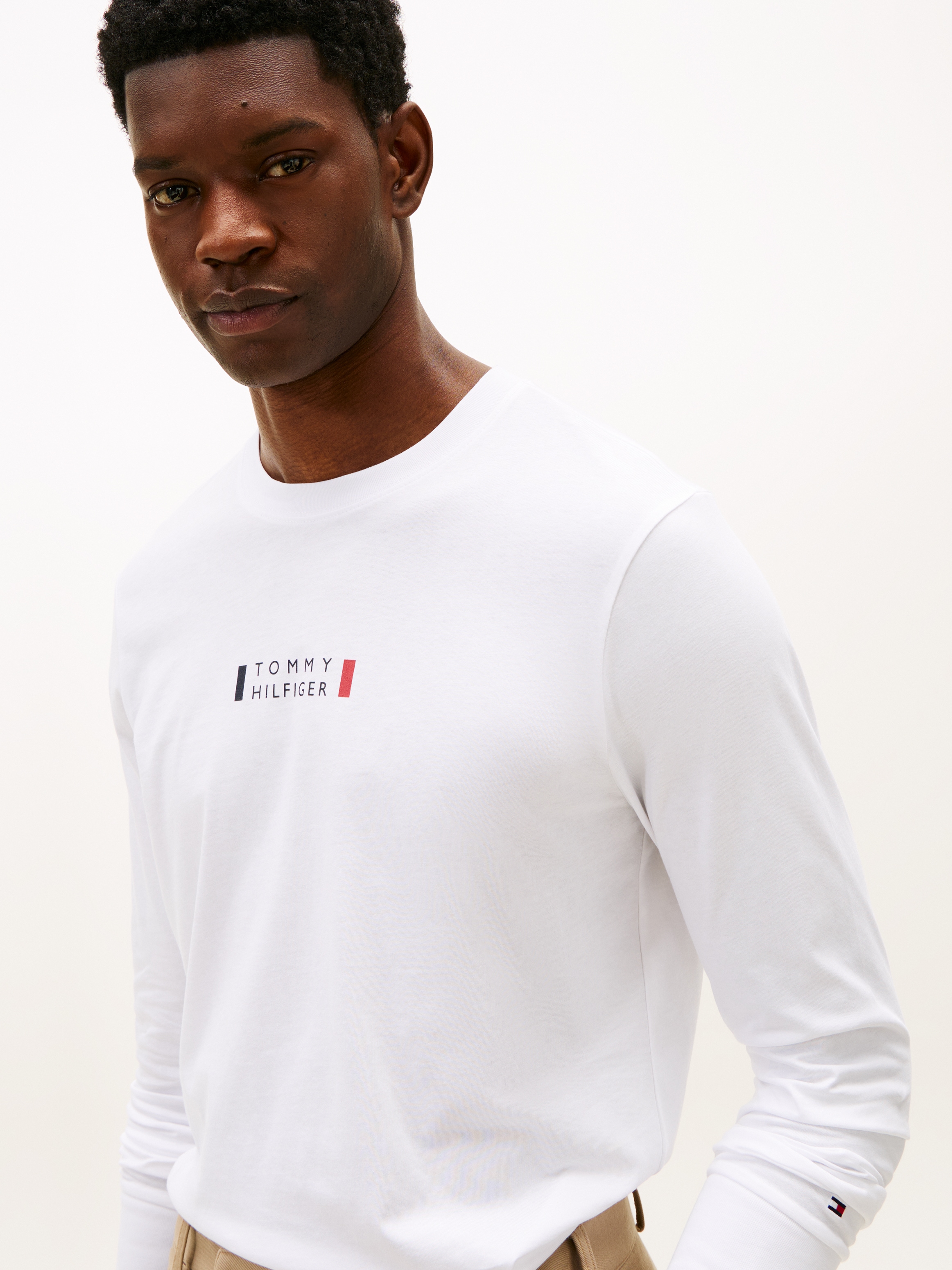 Tommy Hilfiger Longsleeve »BRAND LOVE« Jersey, Rundhals, mit Logo