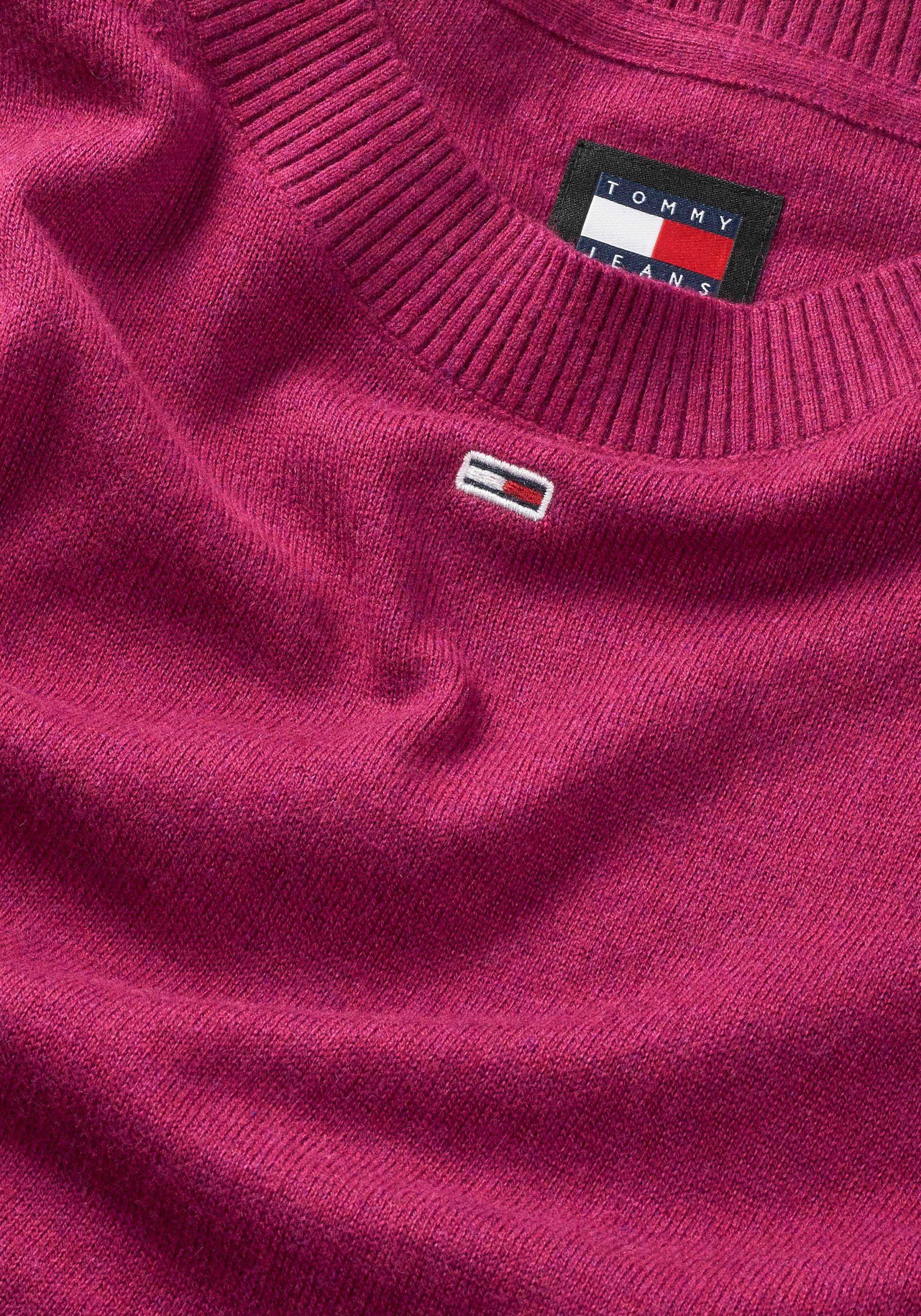 Tommy Jeans Strickpullover »TJW ESSENTIAL CREW NECK SWEATER«, mit Logostickerei