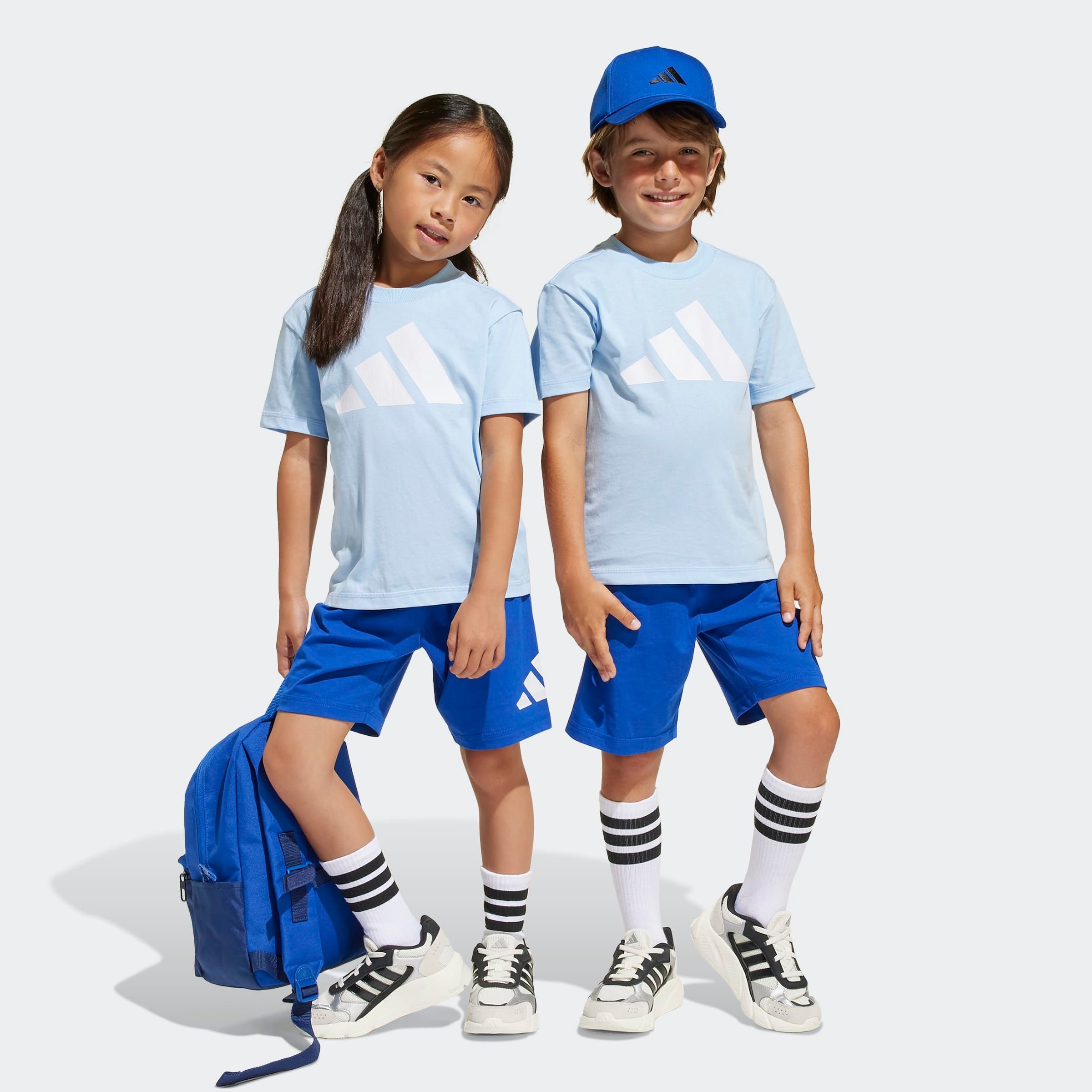 Image of adidas Sportswear Trainingsanzug "ESSENTIALS KIDS -SET" 2 Stk. für Kinder, zweiteilig, aus Baumwolle