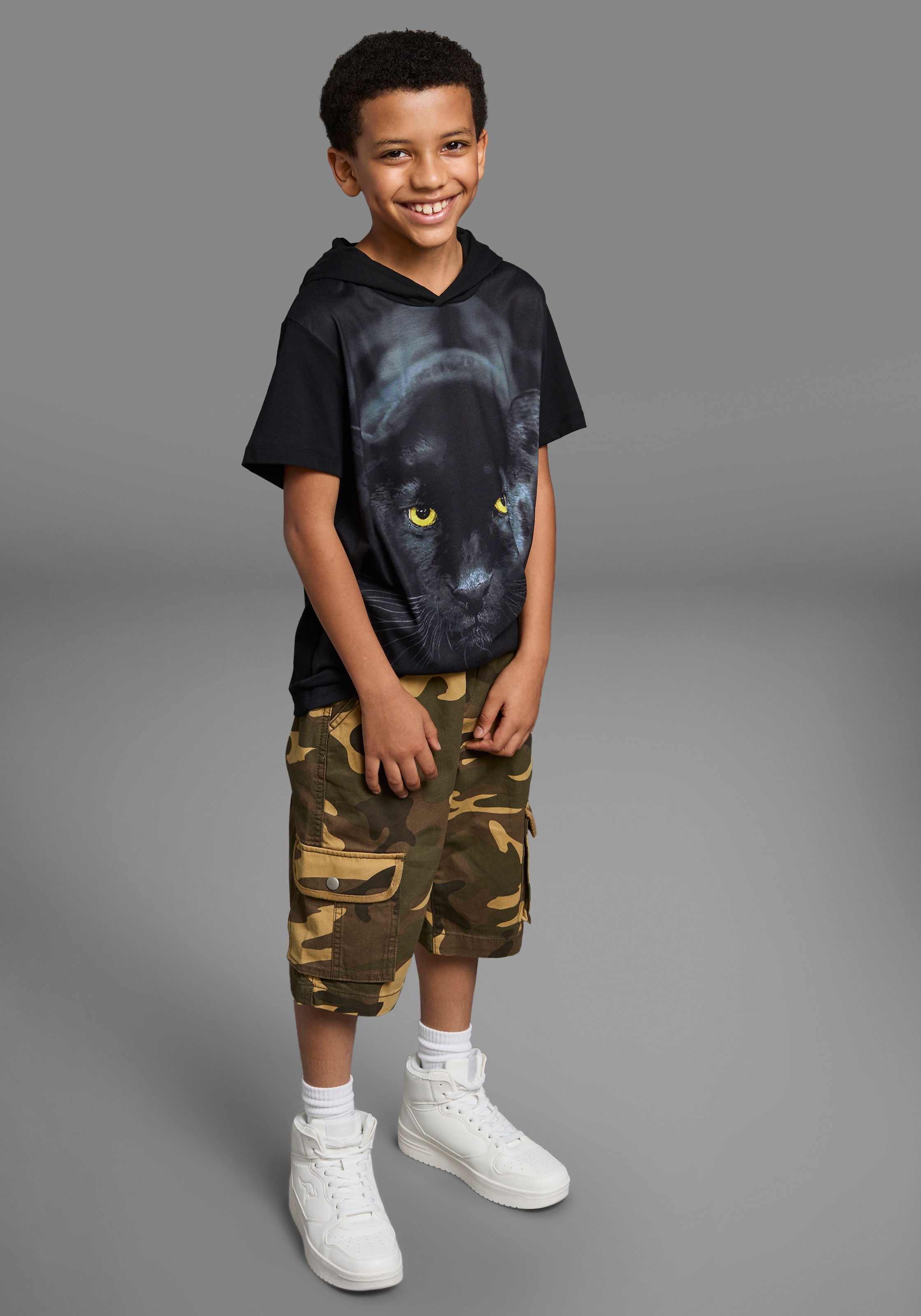 KIDSWORLD T-Shirt », Kapuzen-T-Shirt mit Fotoprint: PANTHER«, Kurzarm, modische Passform, mit stylischem Druck