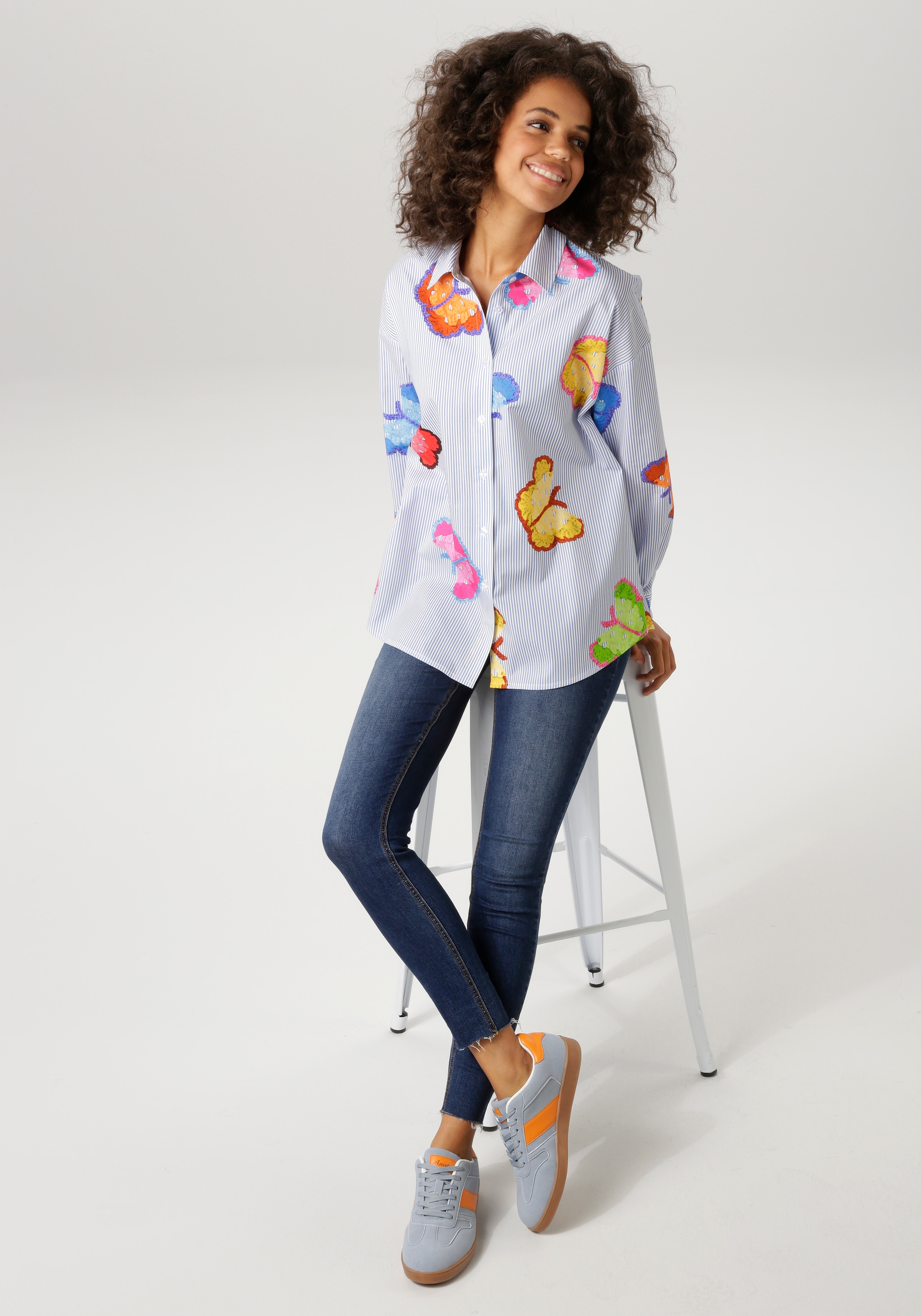 Aniston CASUAL Blouse chemise , gestreift und mit bunten Schmetterlingen bedruckt - NEUE KOLLEKTION