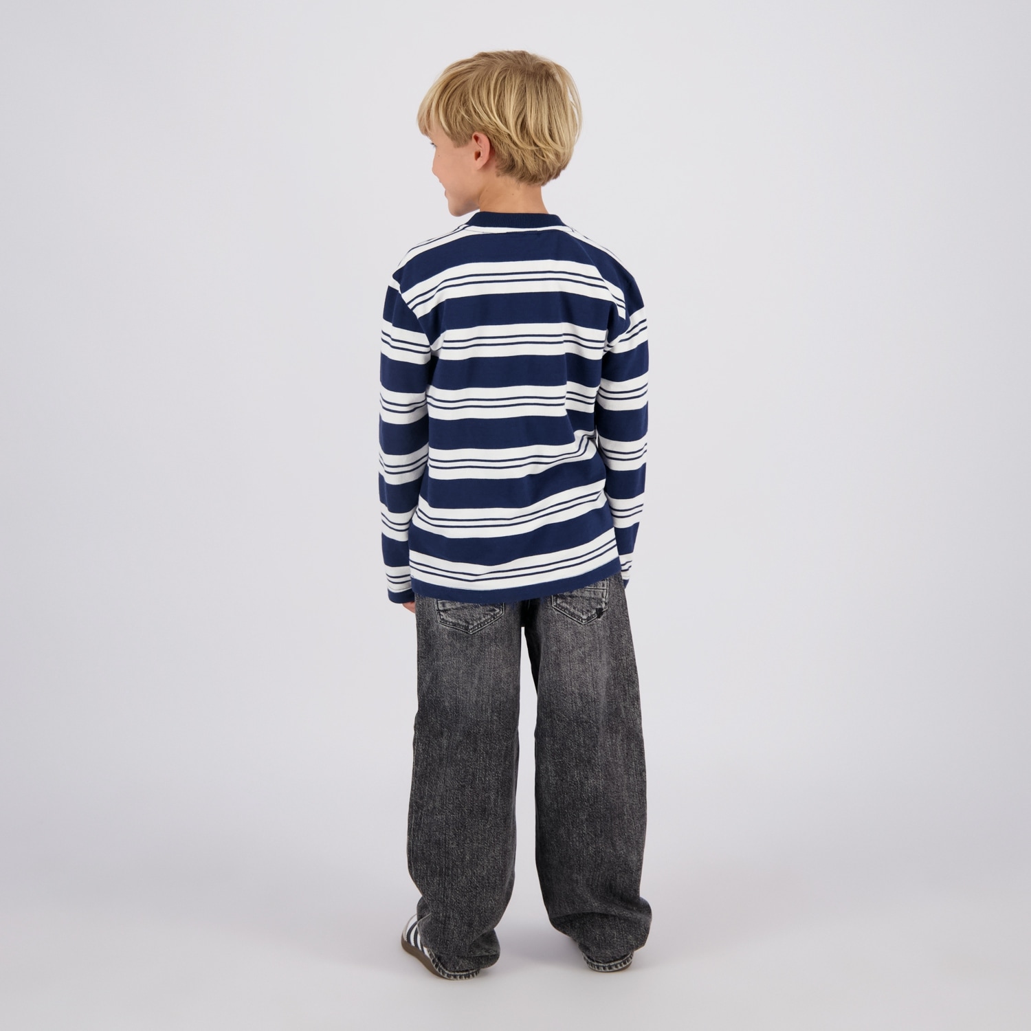 Vingino Jeans à 5 poches »Keaton« avec jambes évasées / pour garçons