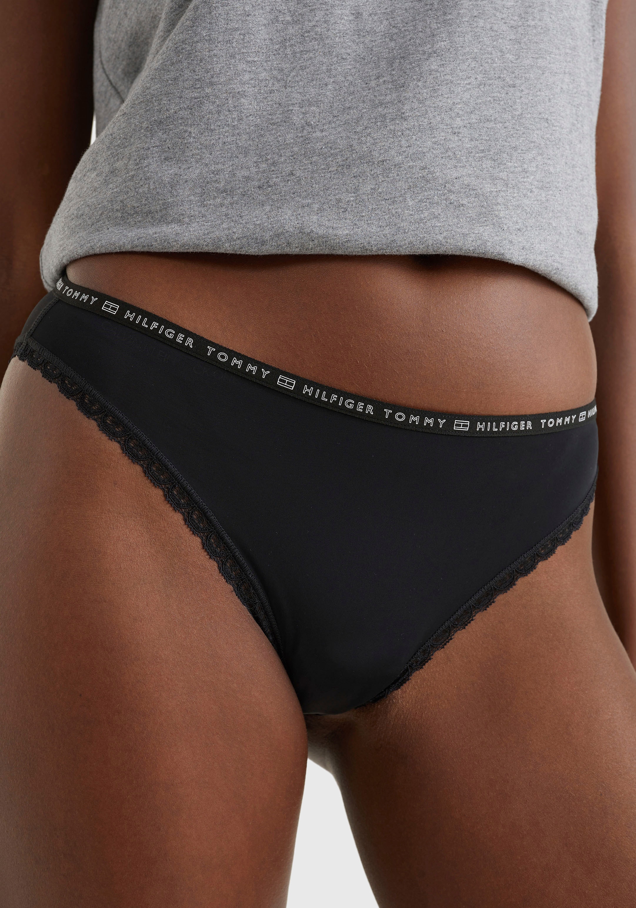 ♕ Tommy Hilfiger Underwear Bikinislip »3P BIKINI«, (Packung, 3er-Pack), mit  Spitzenkante 6 Tommy Hilfiger Logo-Elastiktape versandkostenfrei bestellen