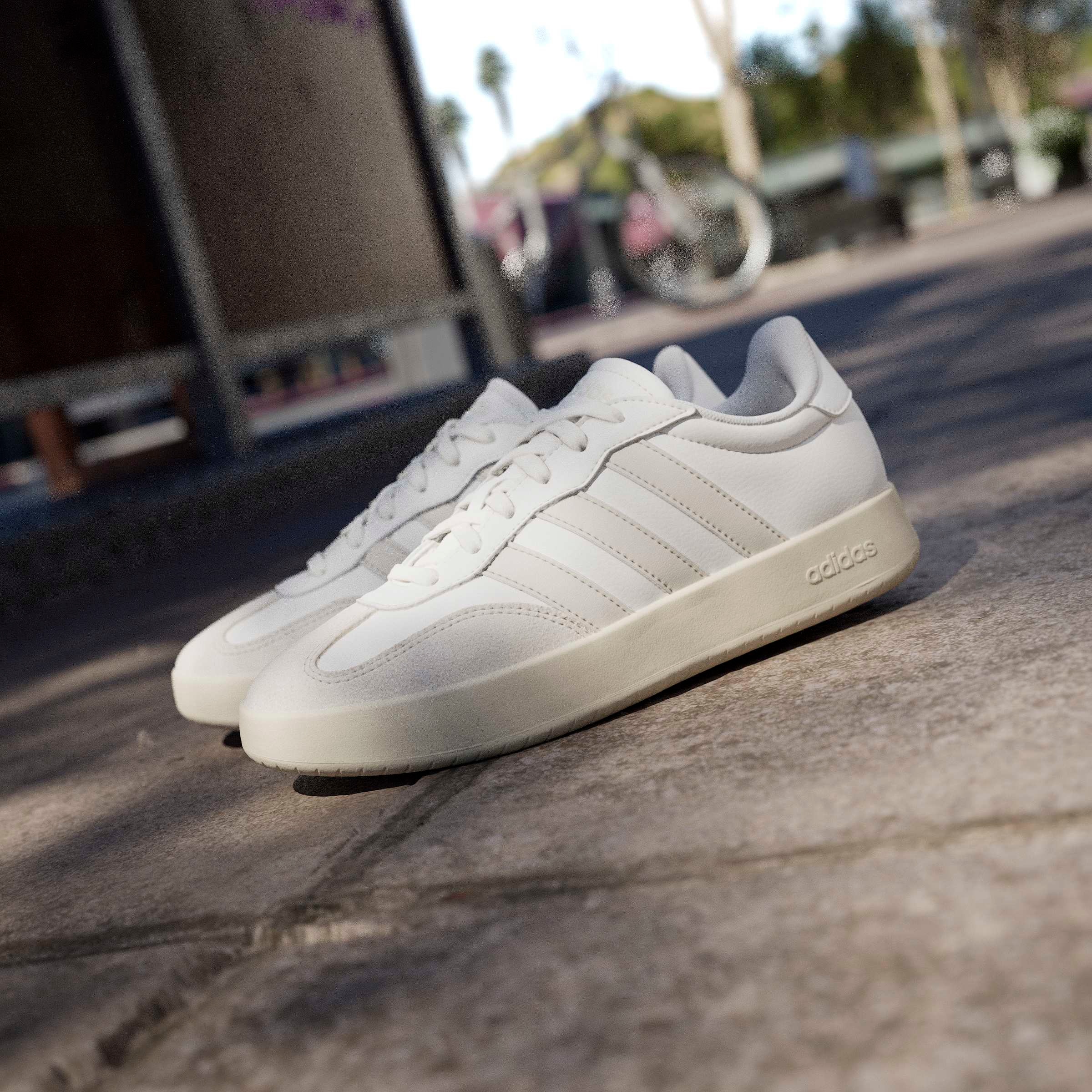 adidas Sportswear Sneakers »BARREDA«  inspiré du design de l’adidas handball spezial