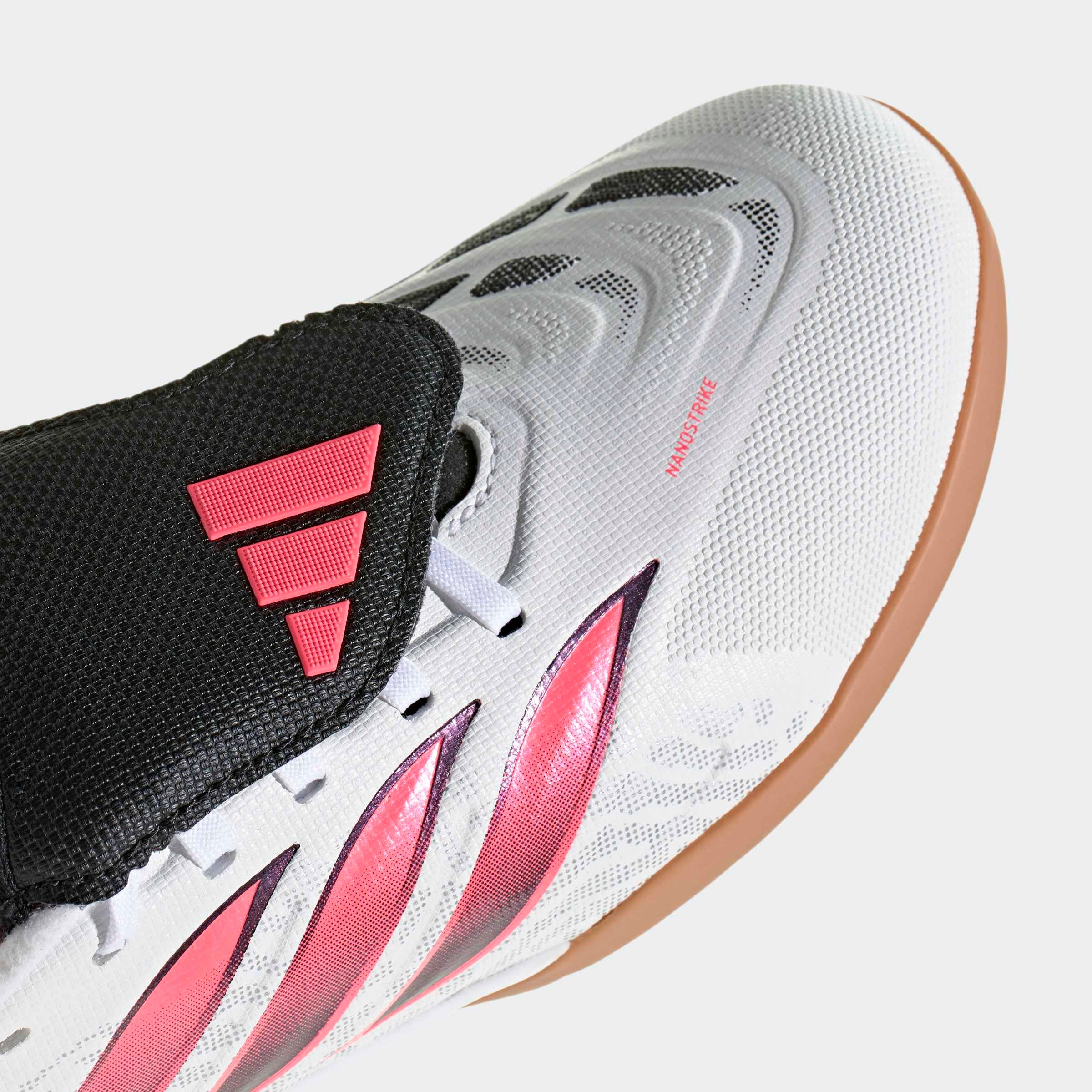 adidas Performance Chaussure de football »PREDATOR LEAGUE KIDS , UMSCHLAGBARE ZUNGE«  pour sol de salle, pour adolescents et enfants