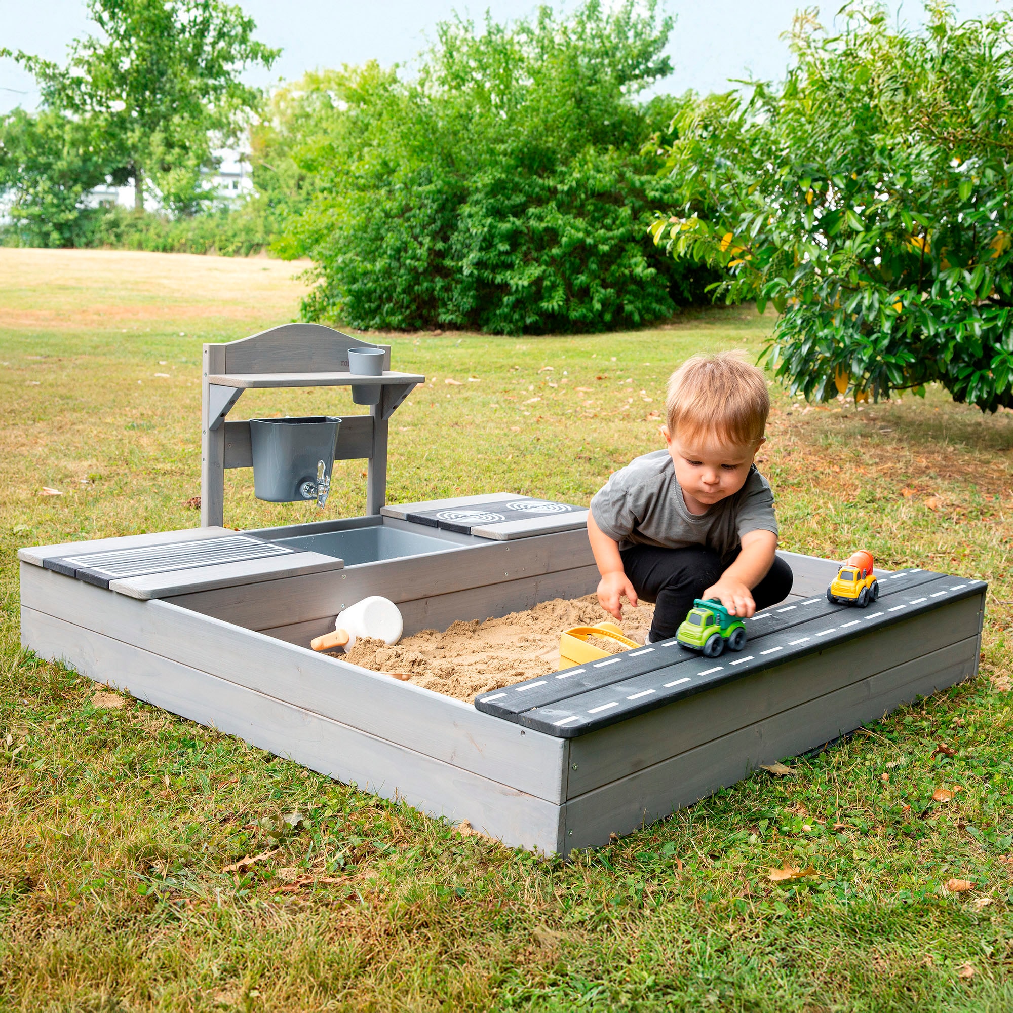 roba® Sandkasten »117 x 118 x 54 cm, mit Matschküche, grau« FSC® - schützt Wald