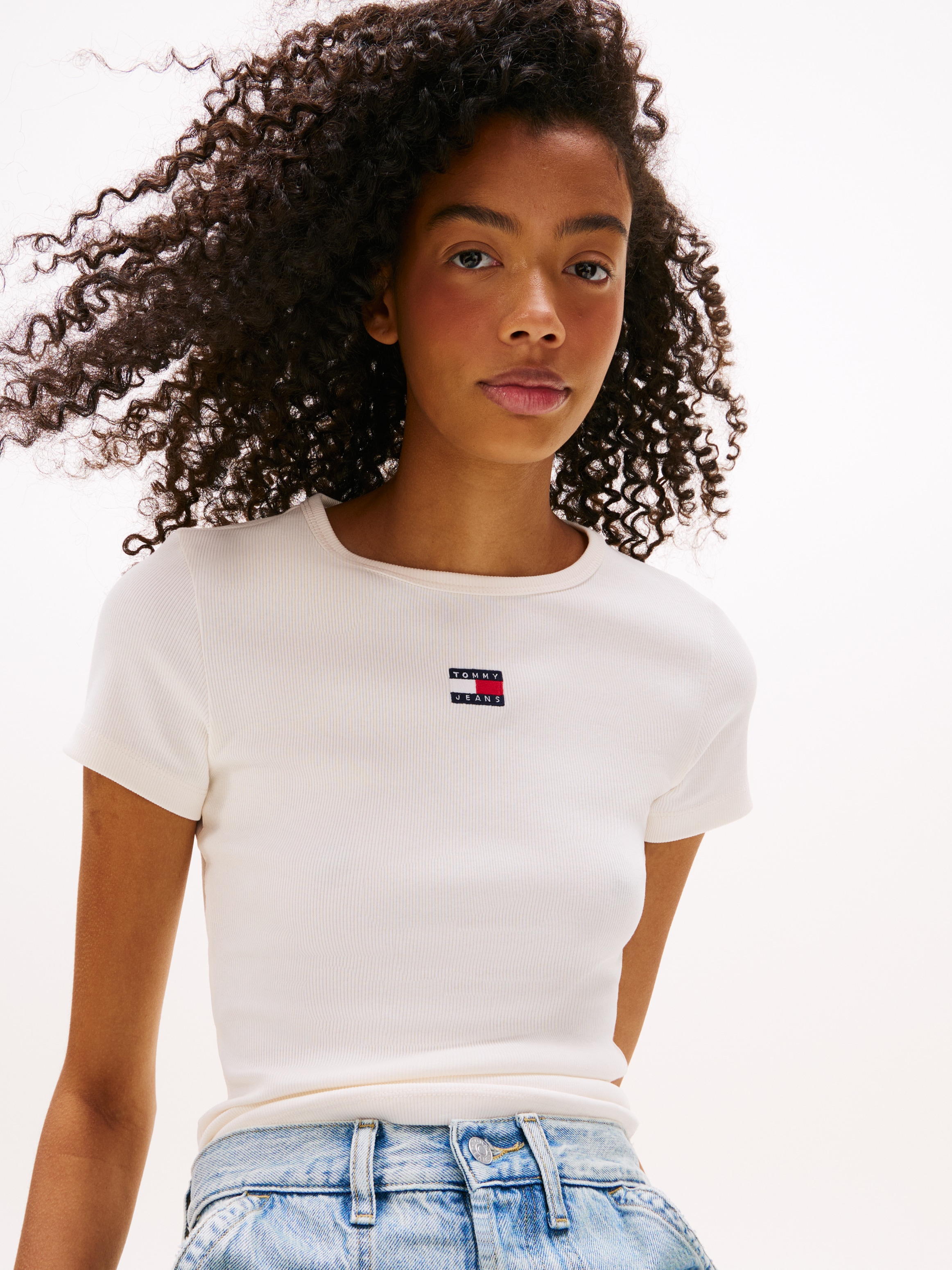 Tommy Jeans T-shirt à manches courtes »TJW SLIM BADGE RIB TEE« mit gerippter Struktur