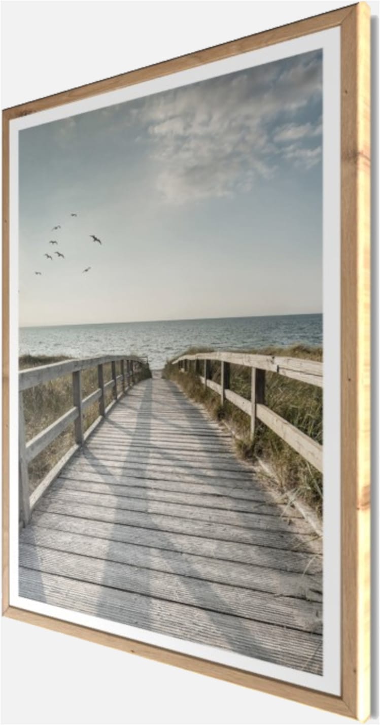 Bönninghoff Bild mit Rahmen »Wandbild gerahmt STEG ZUM MEER 50x70 cm – Maritime Küsten Deko« Meer | Natur | Steg | Strand | Vögel 1 Stk. tlg. mit dekorativem Rahmen