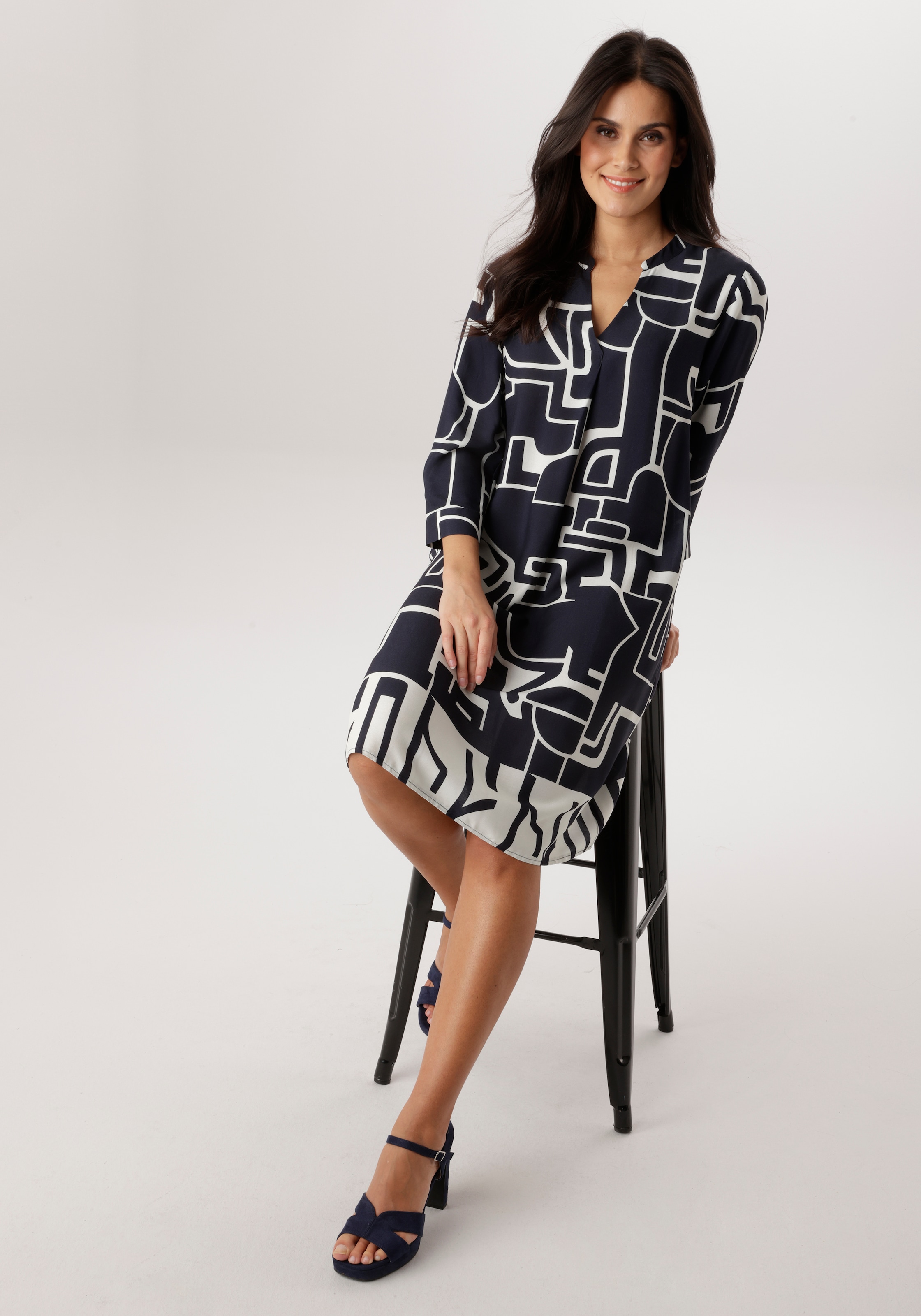 Aniston SELECTED Robe chemisier mit abstraktem, labyrinthartigem Linienmuster - NEUE KOLLEKTION