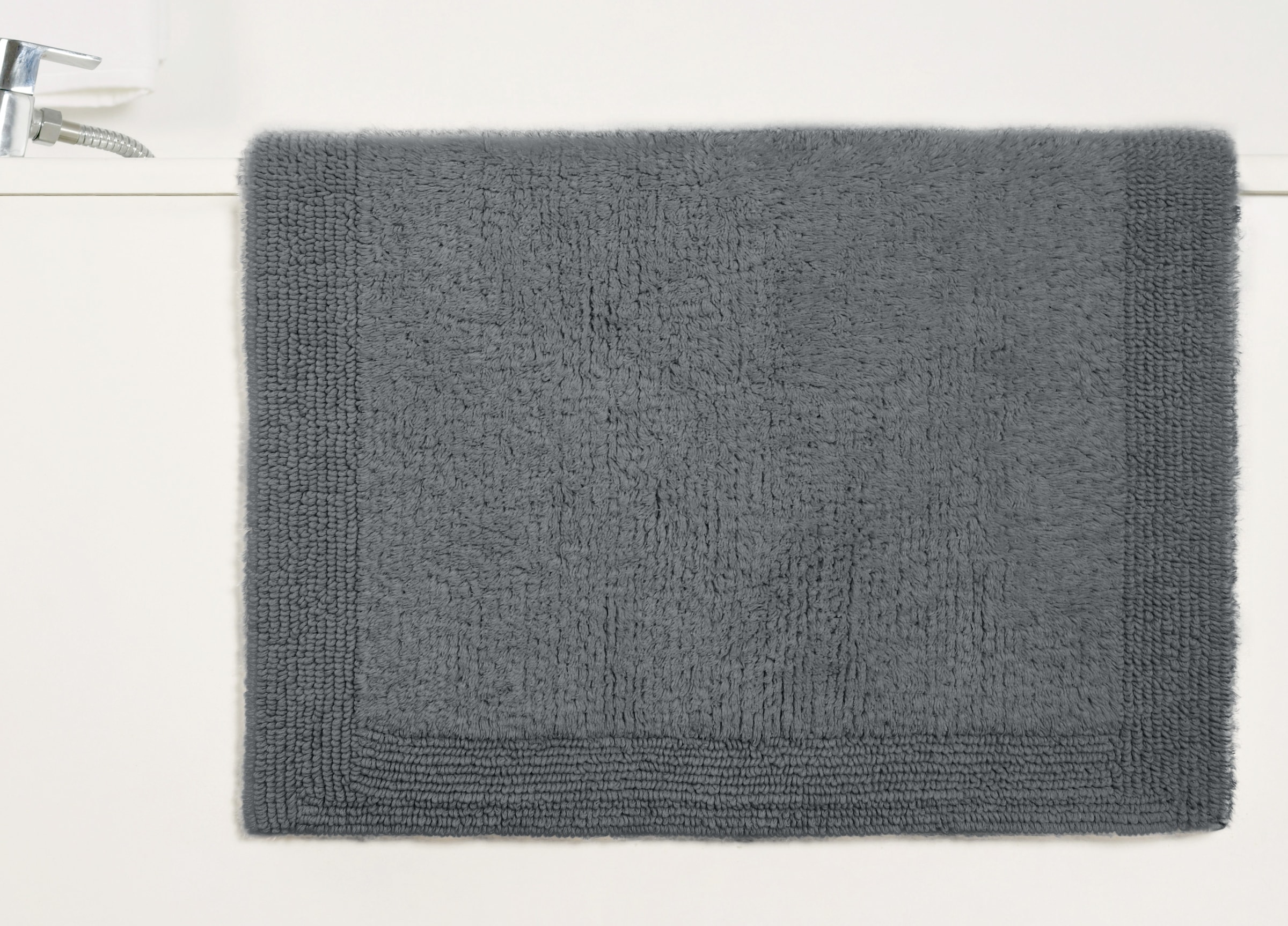 my home Badematte »Kapra, Badvorleger, Badezimmer Teppich«, beidseitig nutzbar-fussbodenheizungsgeeignet-strapazierfähig, mit Bordüre, Badteppich, Badematte, Baumwolle