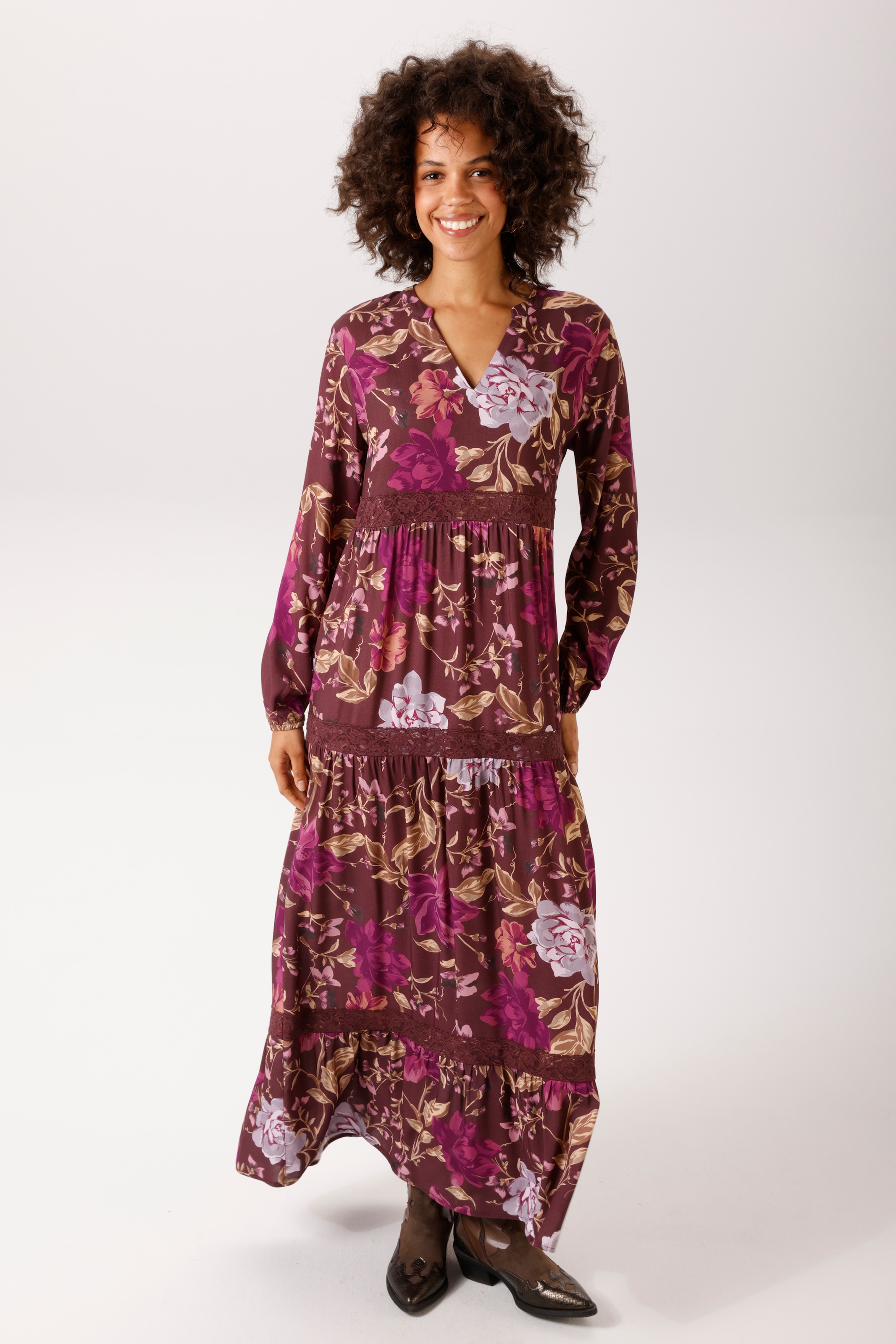 Image of Aniston CASUAL Maxikleid mit Spitzenborten verziert - NEUE KOLLEKTION