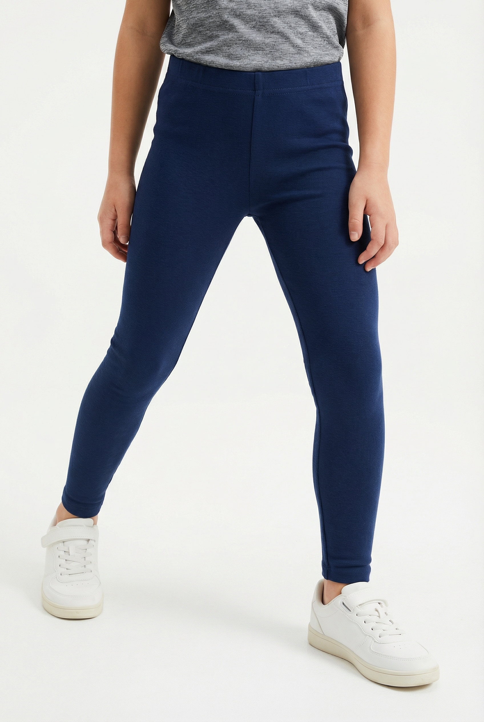 Image of hummel Leggings sportlicher Stil, für Kinder und Jugendliche, hohe Bewegungsfreiheit