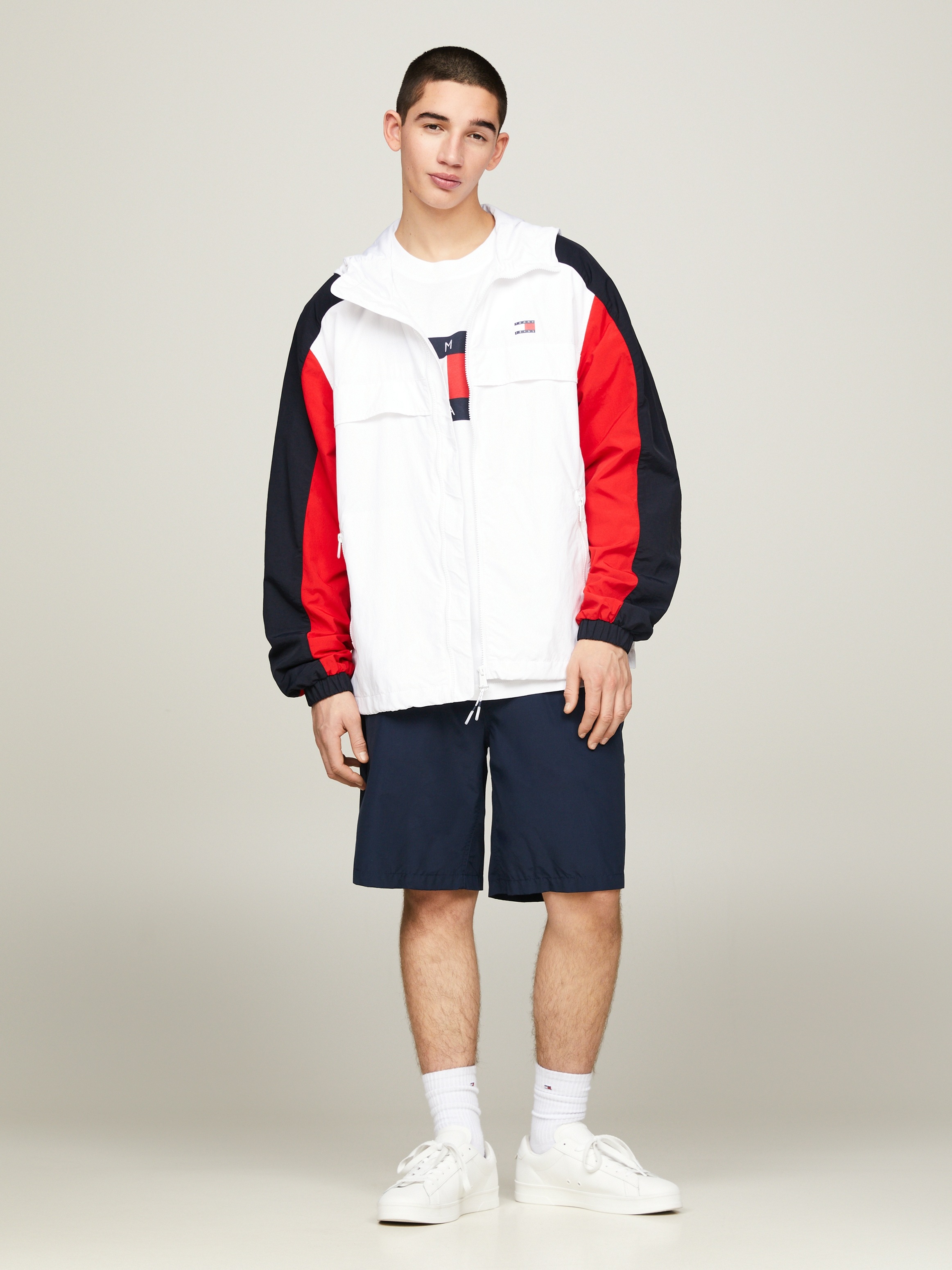 Tommy Jeans Windbreaker »TJM CHICAGO CLBK WINDBREAKER EXT«, mit Kapuze