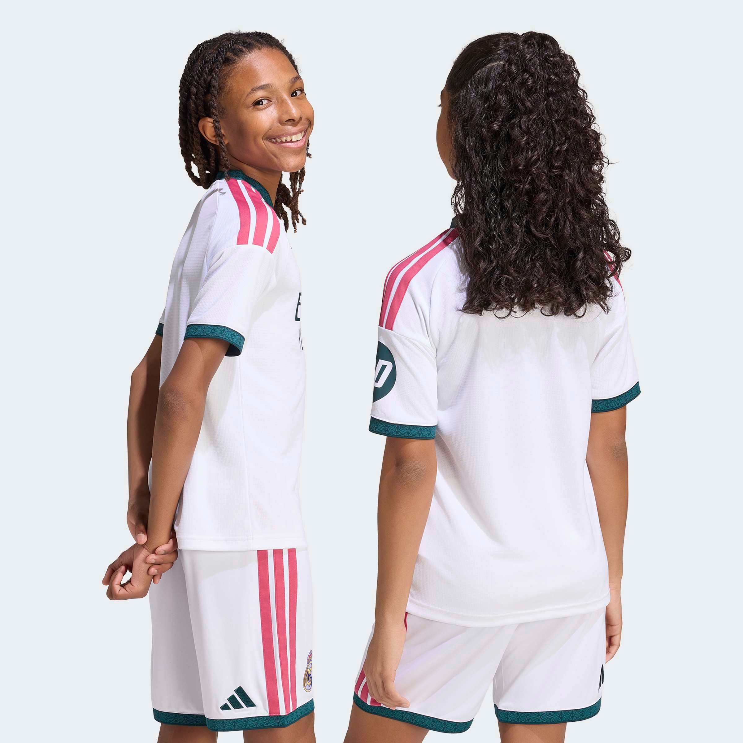 adidas Performance Fussballtrikot »REAL MADRID 26/27 KIDS HEIMTRIKOT« mit Rundhalsausschnitt, mit Climacool Technologie