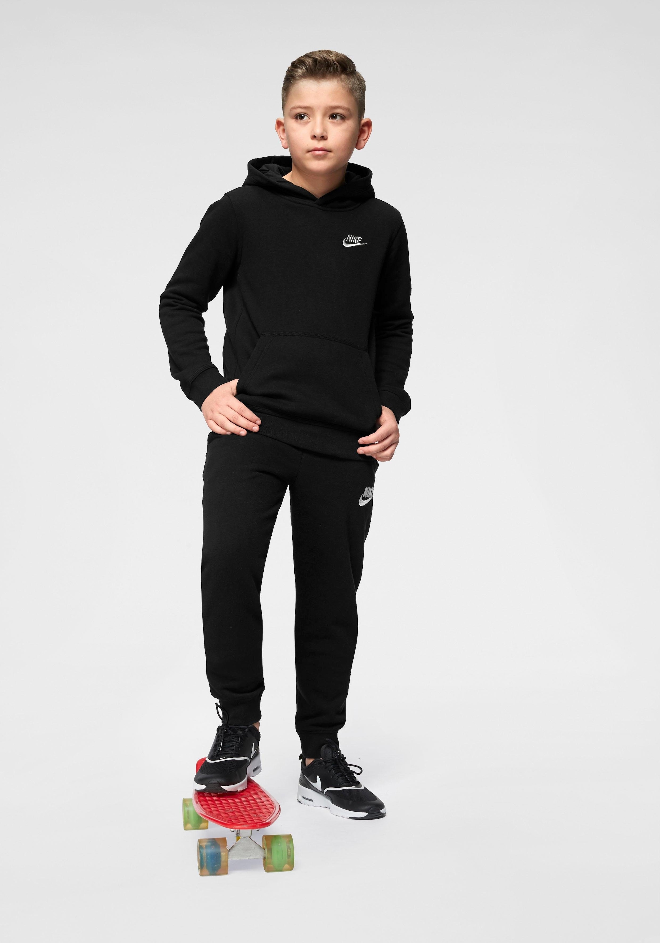 ♕ Nike Big Pullover »Club versandkostenfrei Kids\' Hoodie« auf Sportswear Kapuzensweatshirt