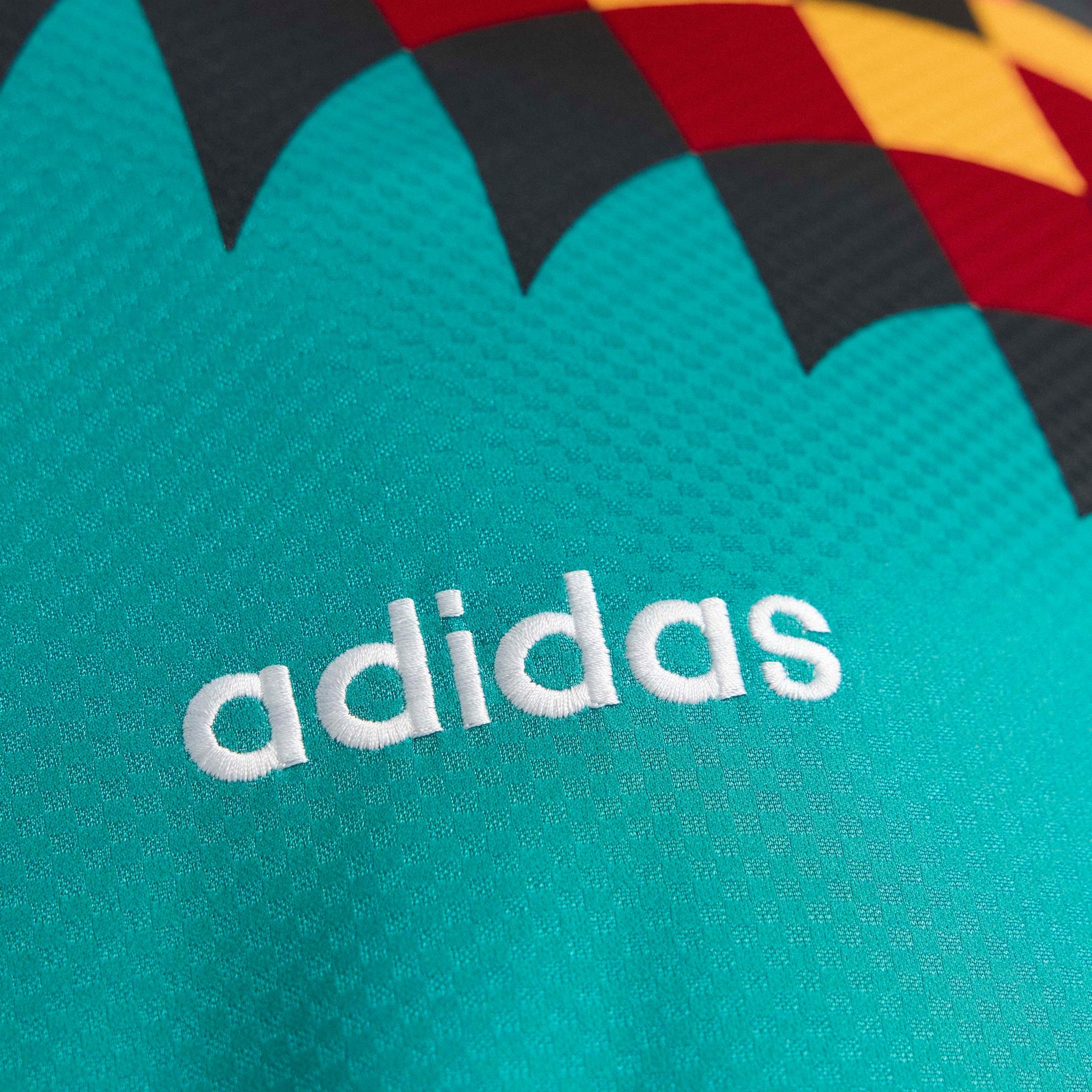 adidas Performance Maillot de foot »DFB A JSY 94« avec encolure en V, coupe ample, en maille jacquard