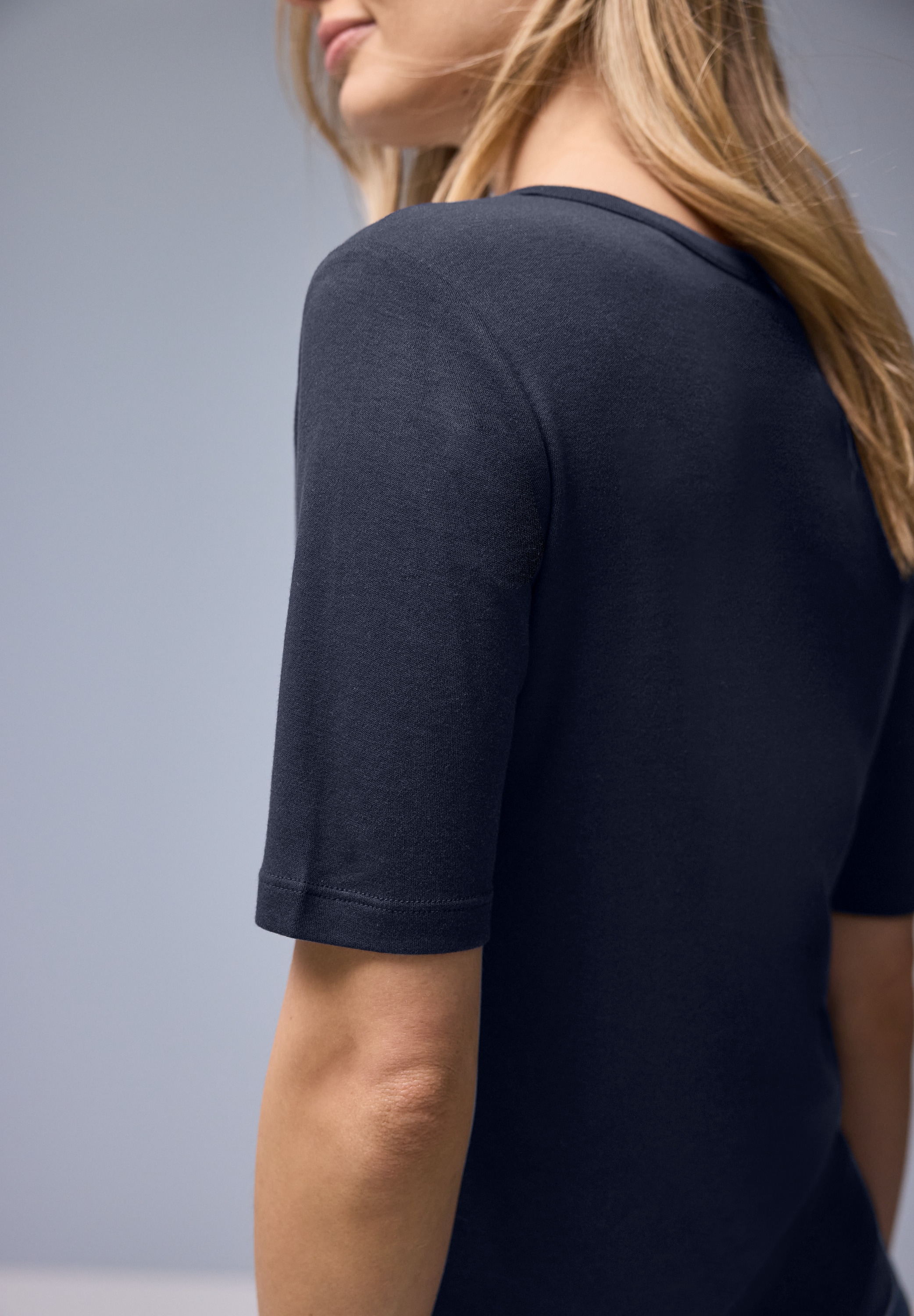 STREET ONE Shirt à col rond mit lässigem Splitneck - Halbarm