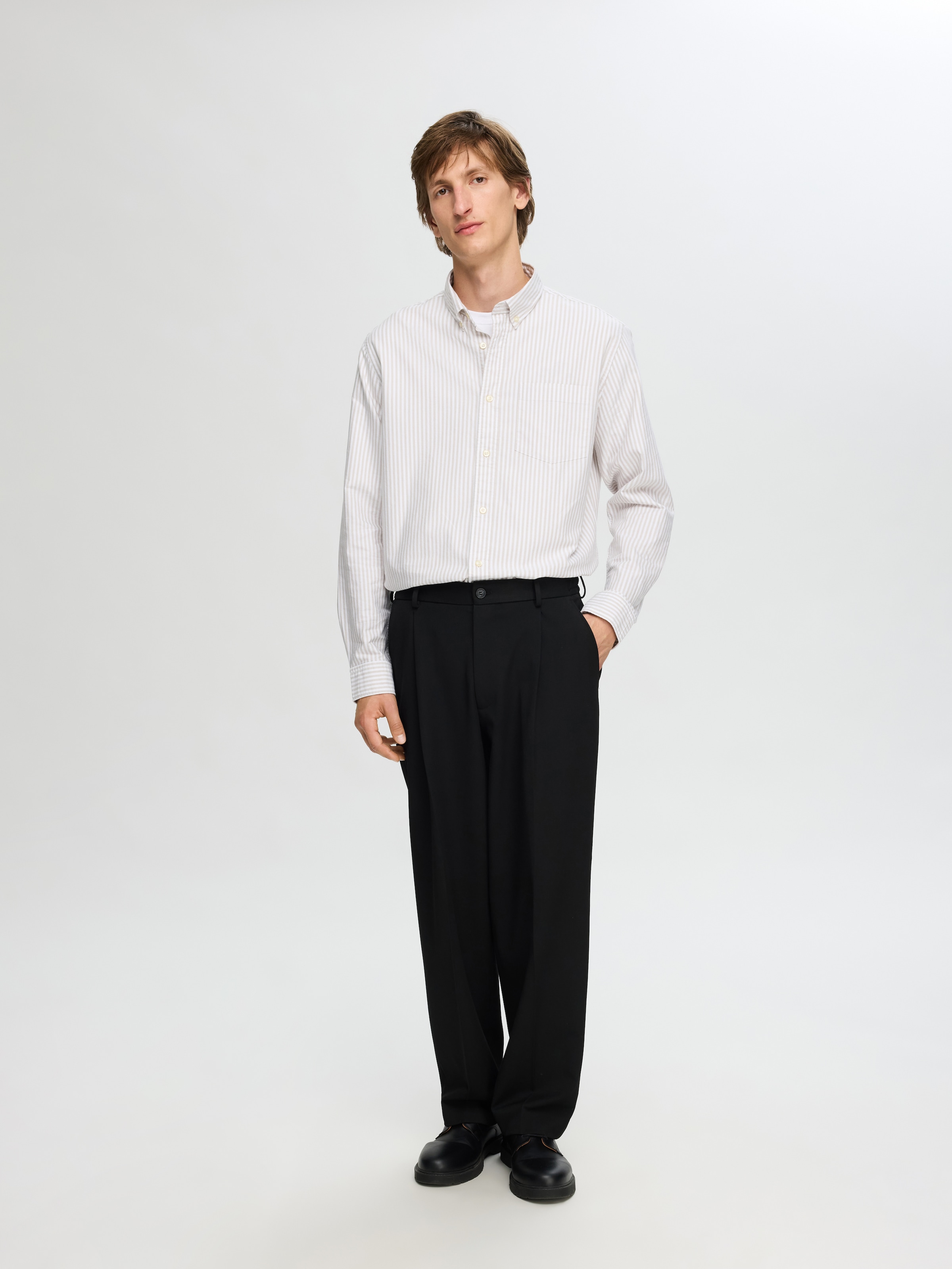 SELECTED HOMME Chinohose »SLH220-LOOSE FINN FLEX PANTS NOOS«