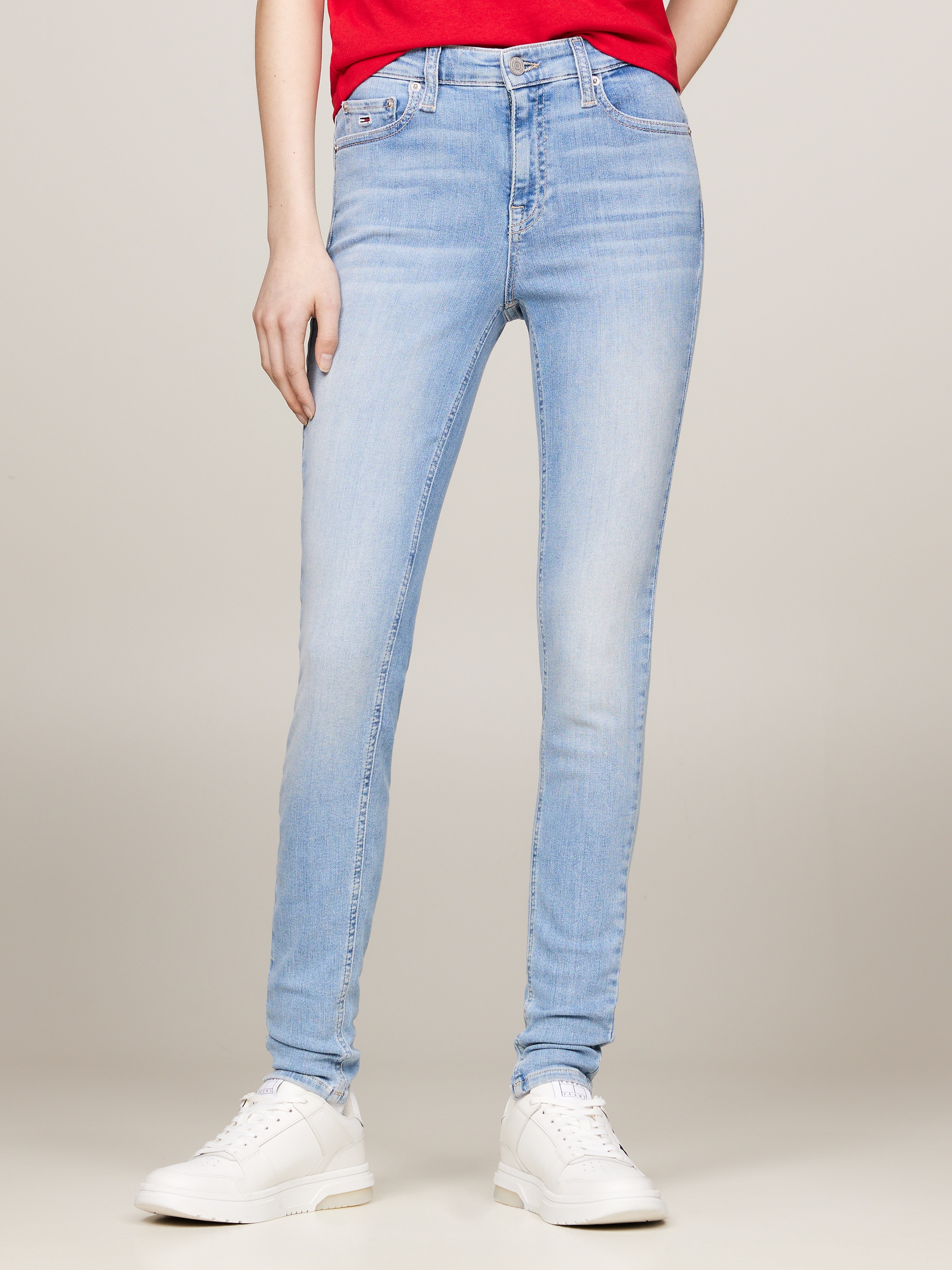 Tommy Jeans Skinny-fit-Jeans »Nora Mid Rise Skinny Fit«, mit Waschung, Logo-Badge