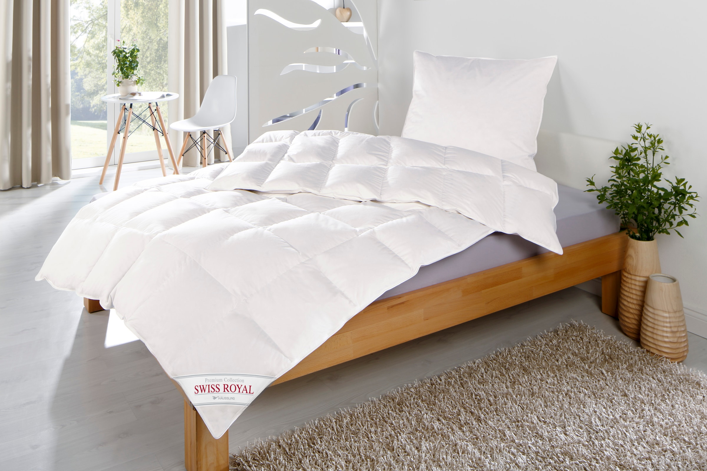 Image of Haeussling Daunenbettdecke "Swiss Royal, Bettdecken für Sommer und Winter, Ganzjahresdecke, Decke" normal Füllung 90Daunen10Federn 1 Stk. tlg. Bettdecke 135x200 cm, 155x220 cm & weitere Grössen, Made in Germany