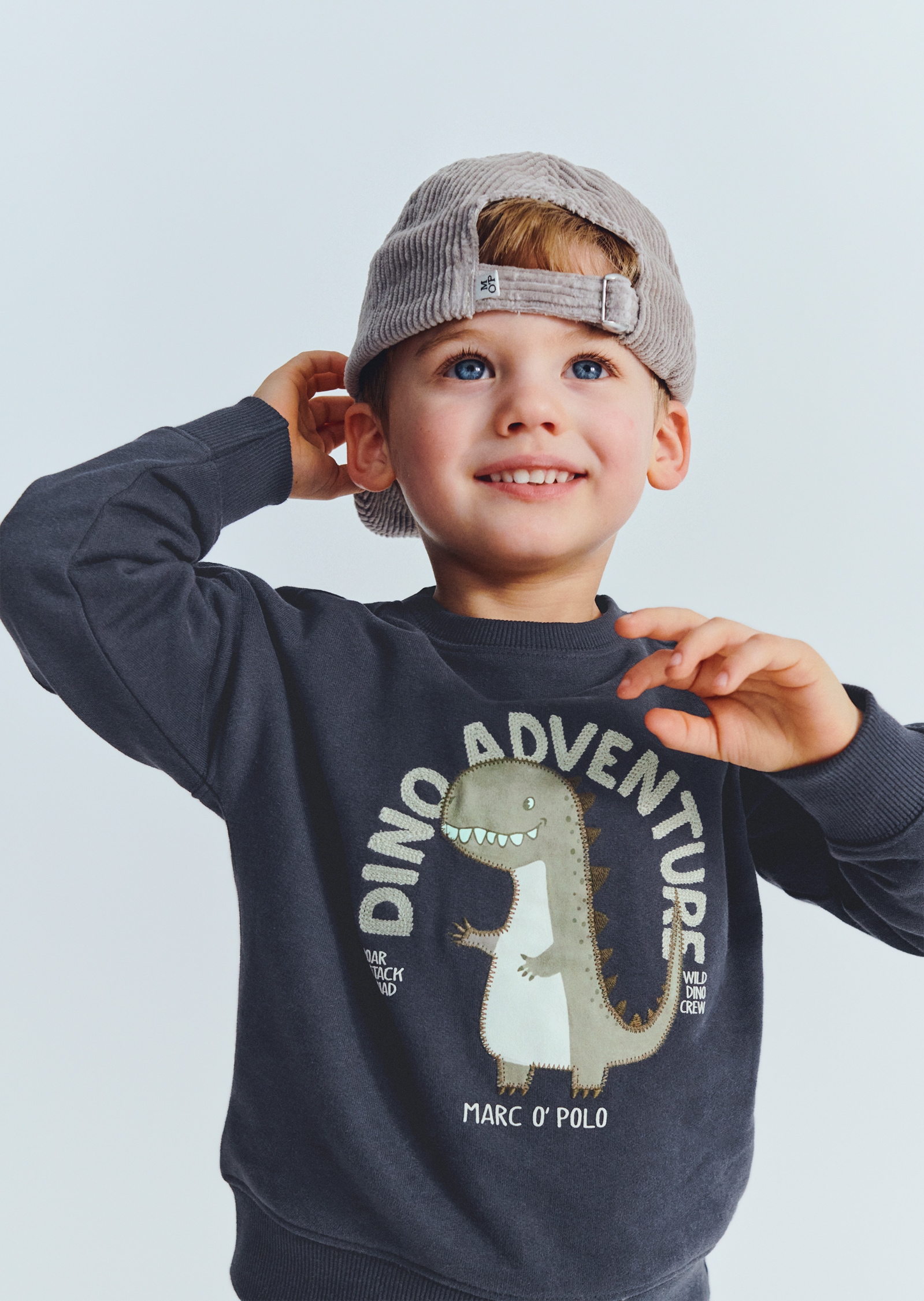 Image of Marc OPolo Sweatshirt, Grosser Dino-Print mit auffälligem Schriftzug