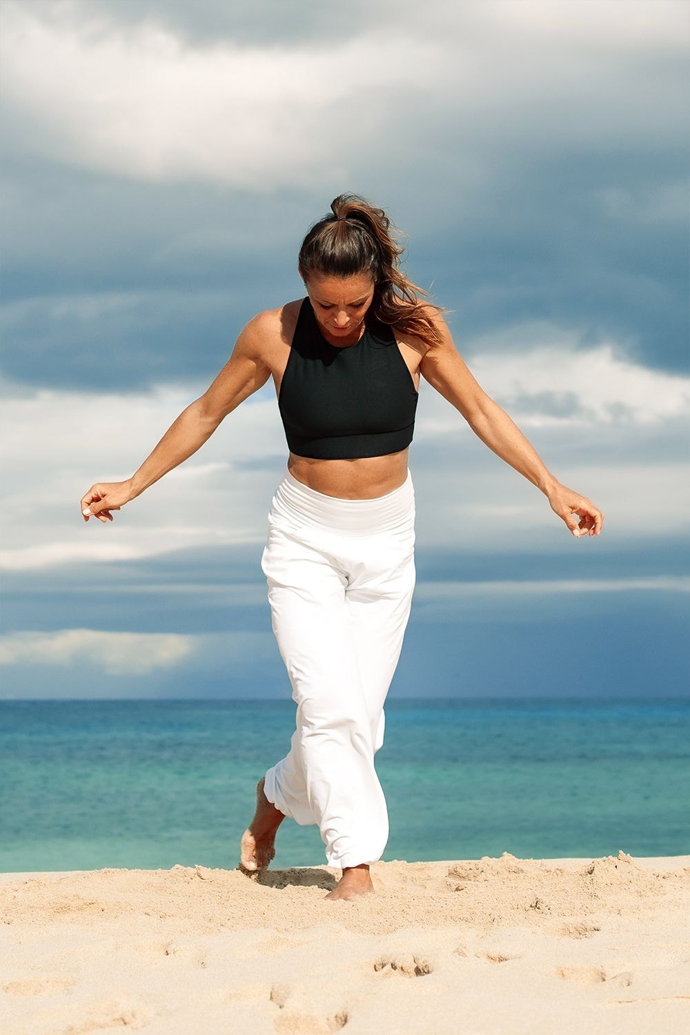 Winshape Sporthose »Functional Light and Comfort Wide Leg Pants CUL102LC«, mit Gummizug