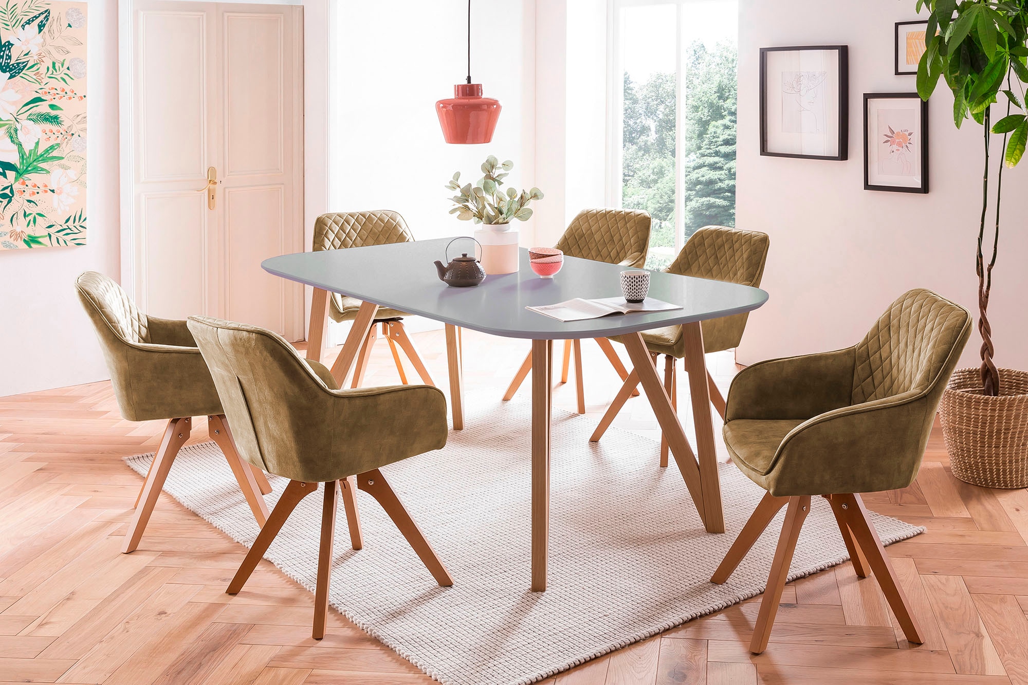 SalesFever Chaise avec accoudoirs »Växjö - Esszimmerstuhl Komfort und Stil« () 1 cuisSitzkomfort neu definiert: 180° Drehplatte inklusive!