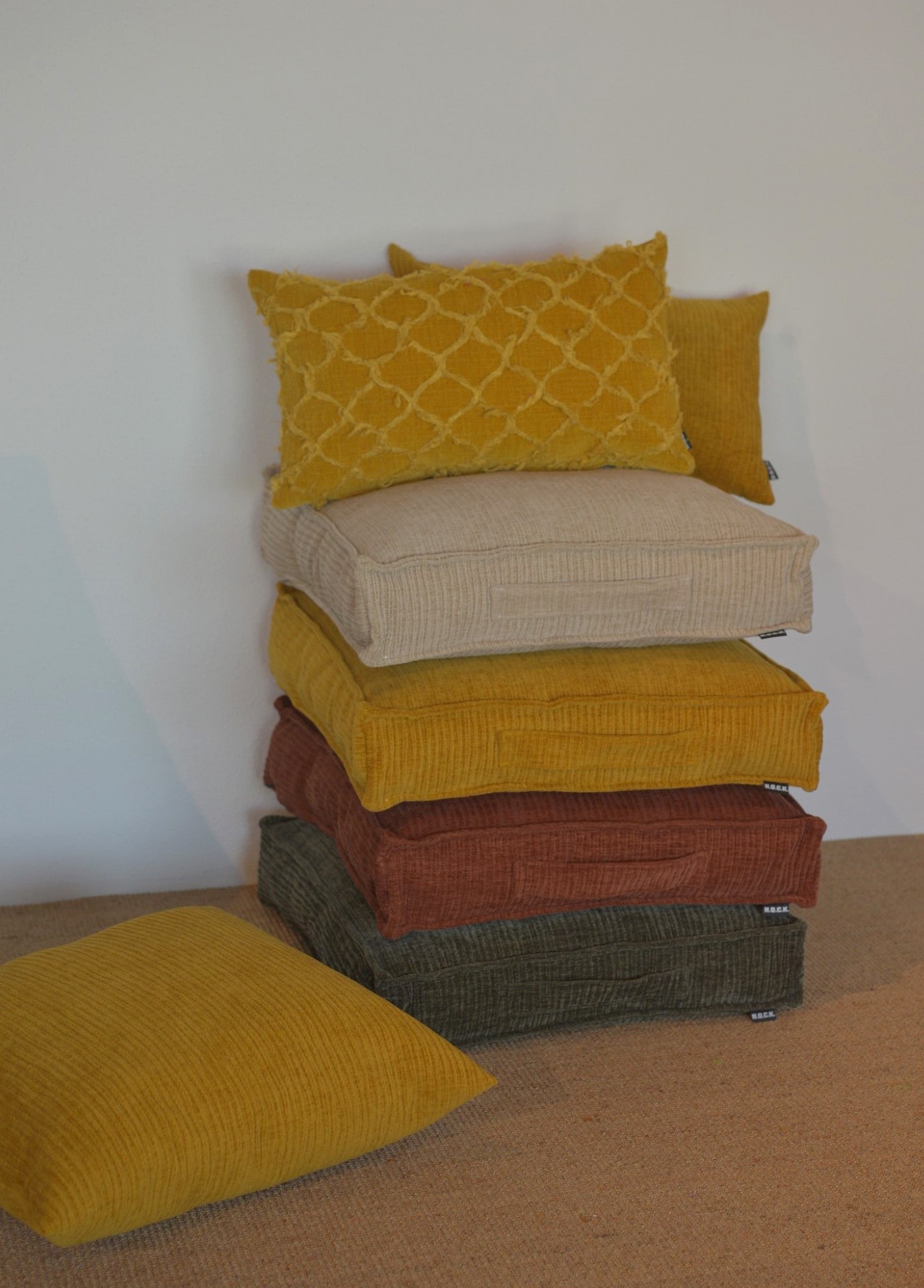 H.O.C.K. Housse de siège »Jonny« Coussin en velours côtelé avec rembourrage, 50x50x10cm, coussin matelas, structuré