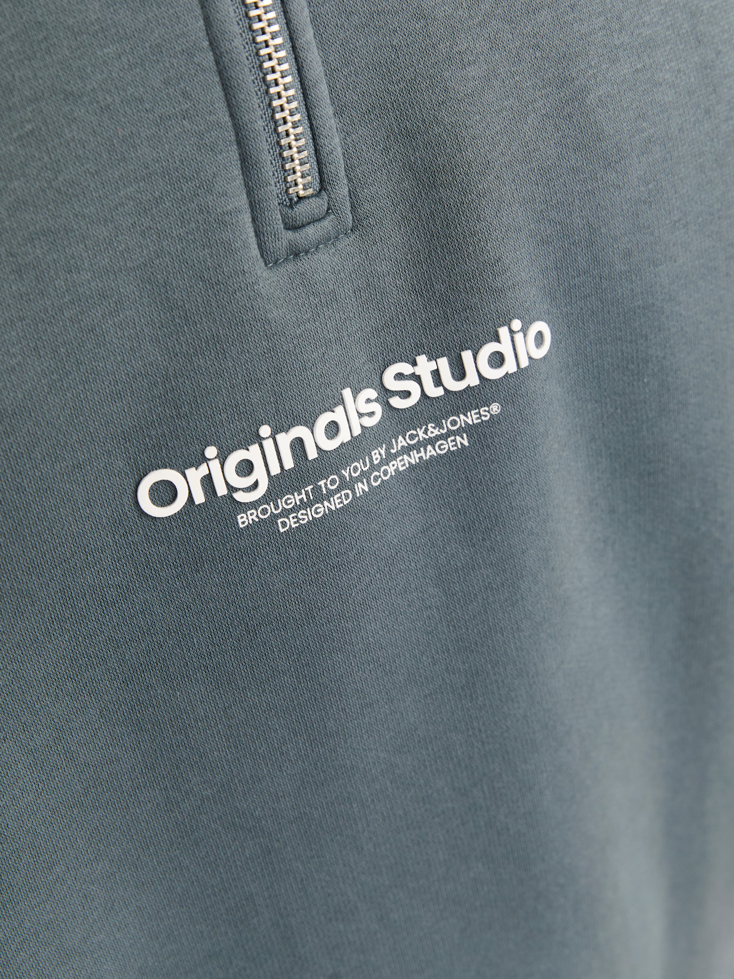 Jack & Jones Sweatshirt »JORVESTERBRO SWEAT QUARTER ZIP HN NOOS«, im Troyer-Look