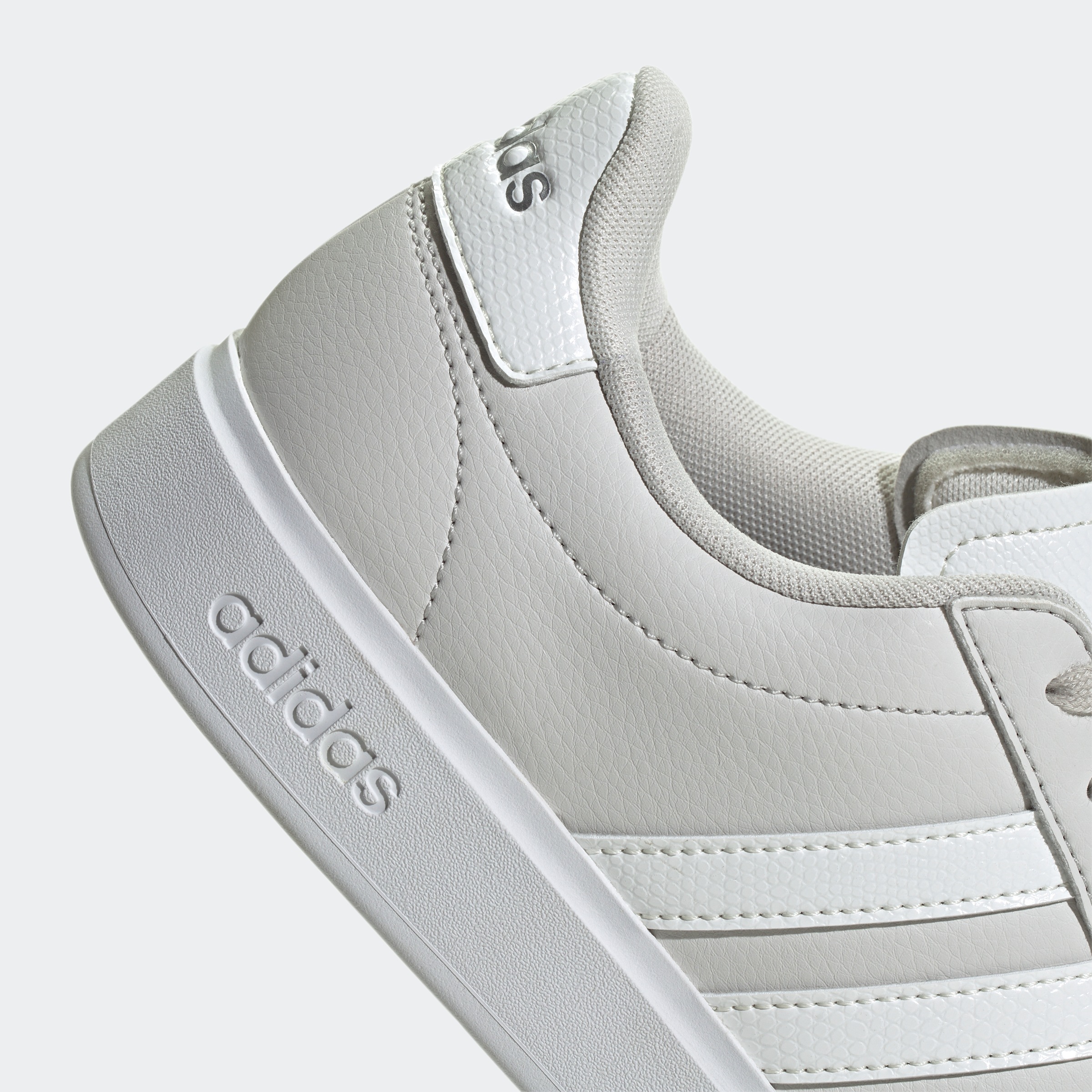 adidas Sportswear Sneaker »GRAND COURT 2.0«, Design auf den Spuren des adidas Superstar