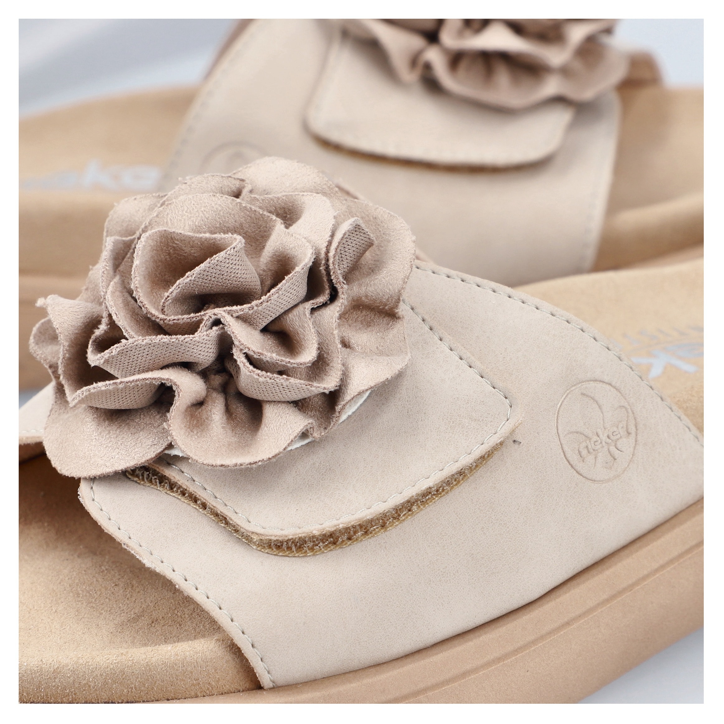 Rieker Pantolette  Sommerschuh, Hausschuh, Strandschuh mit bequemem Fussbett