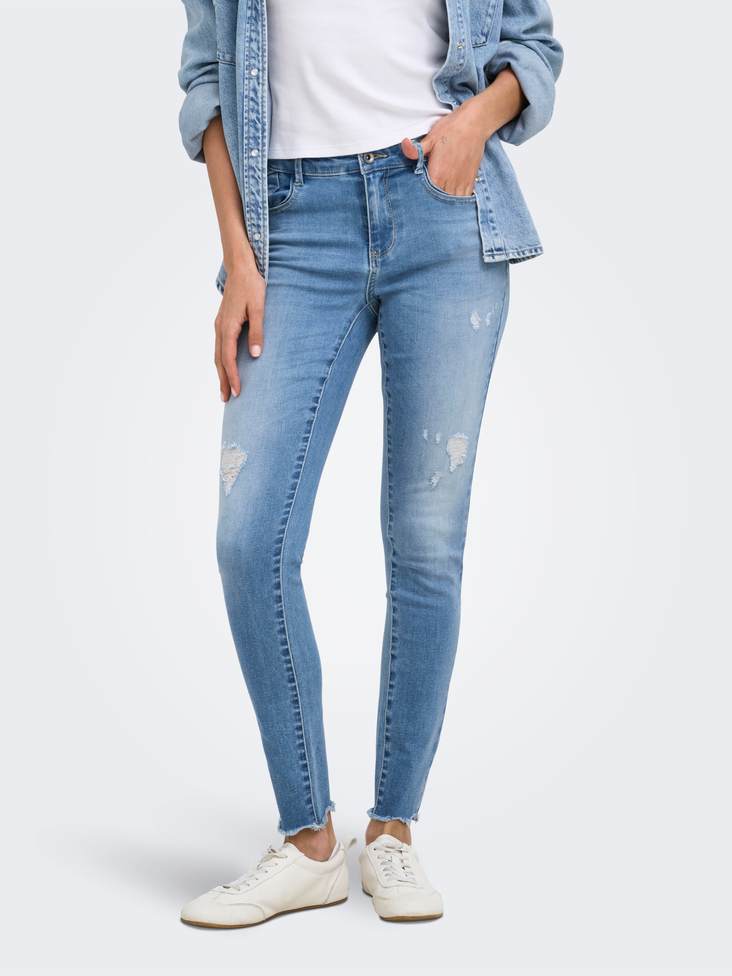 Image of ONLY Skinny-fit-Jeans "ONBLUSH MW COIN PCK ANK RW DNM" Baumwollmischung, skinny fit, offener Saum, destroyed Effekte