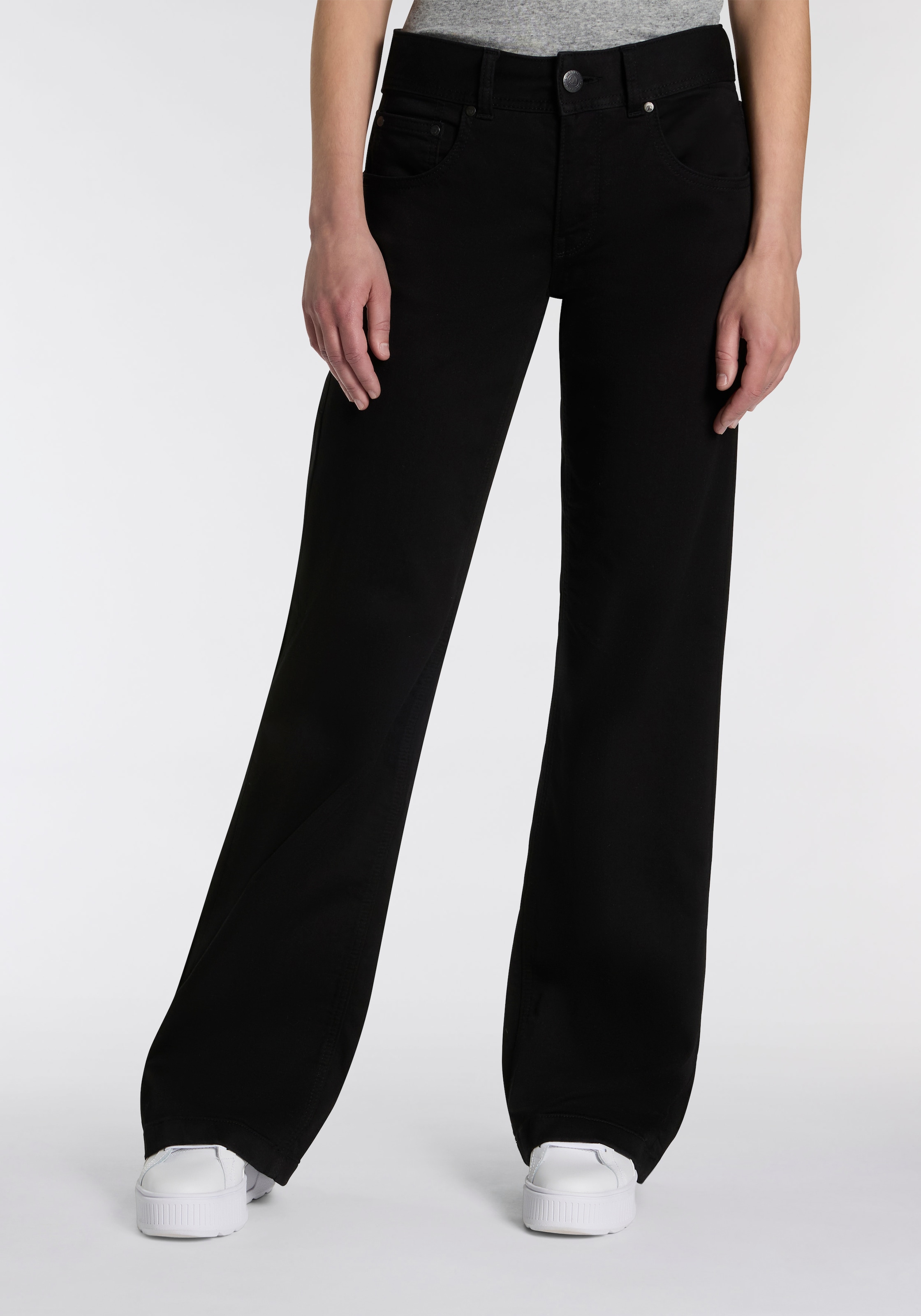 Image of Herrlicher 5-Pocket-Jeans "Edna Denim Black Jogg" im Flared Fit, Mid Waist