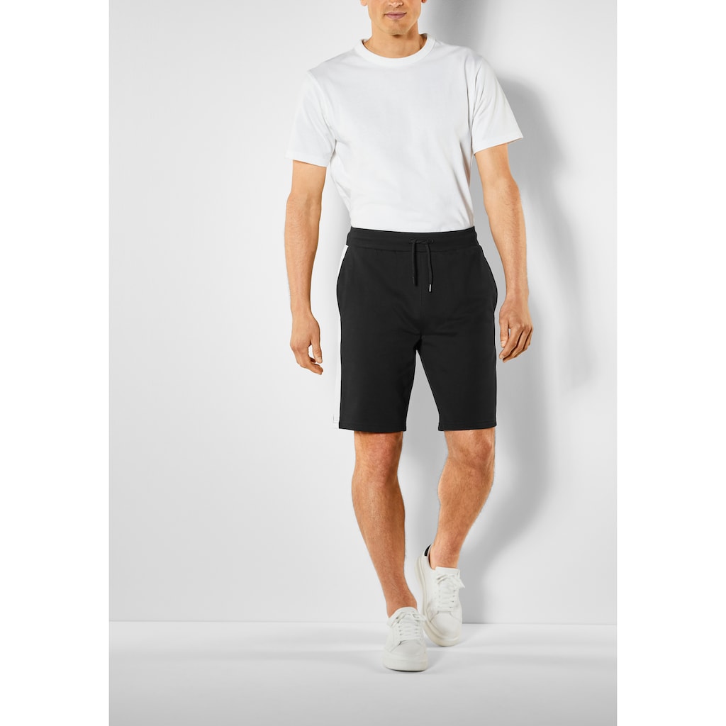 H.I.S Sweatshorts, seitlicher Streifen mit Logodruck