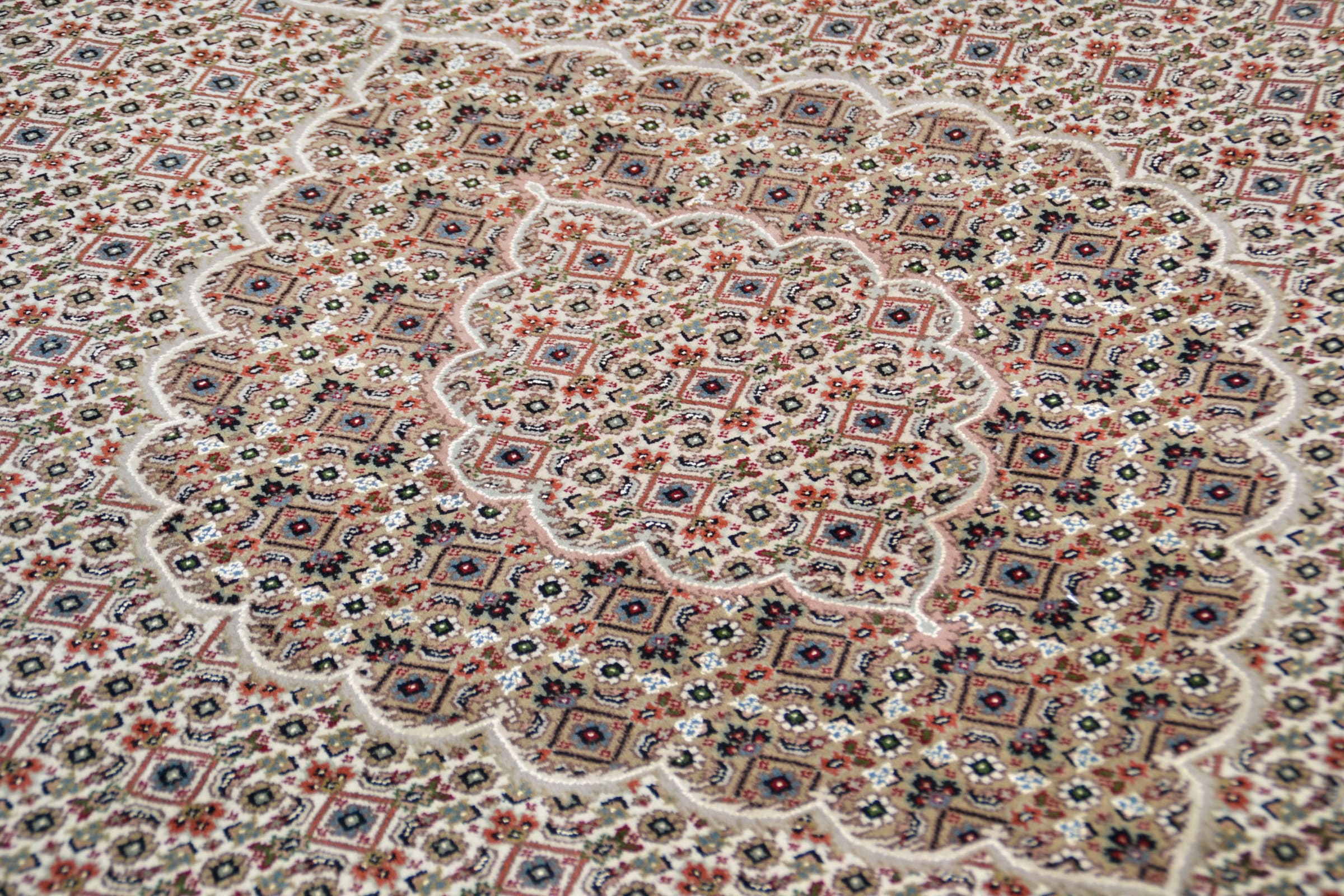 THEKO Orientteppich »Mahi Tabriz«, rechteckig, handgeknüpft, Material: 80%Wolle, 20% Seide, mit Fransen