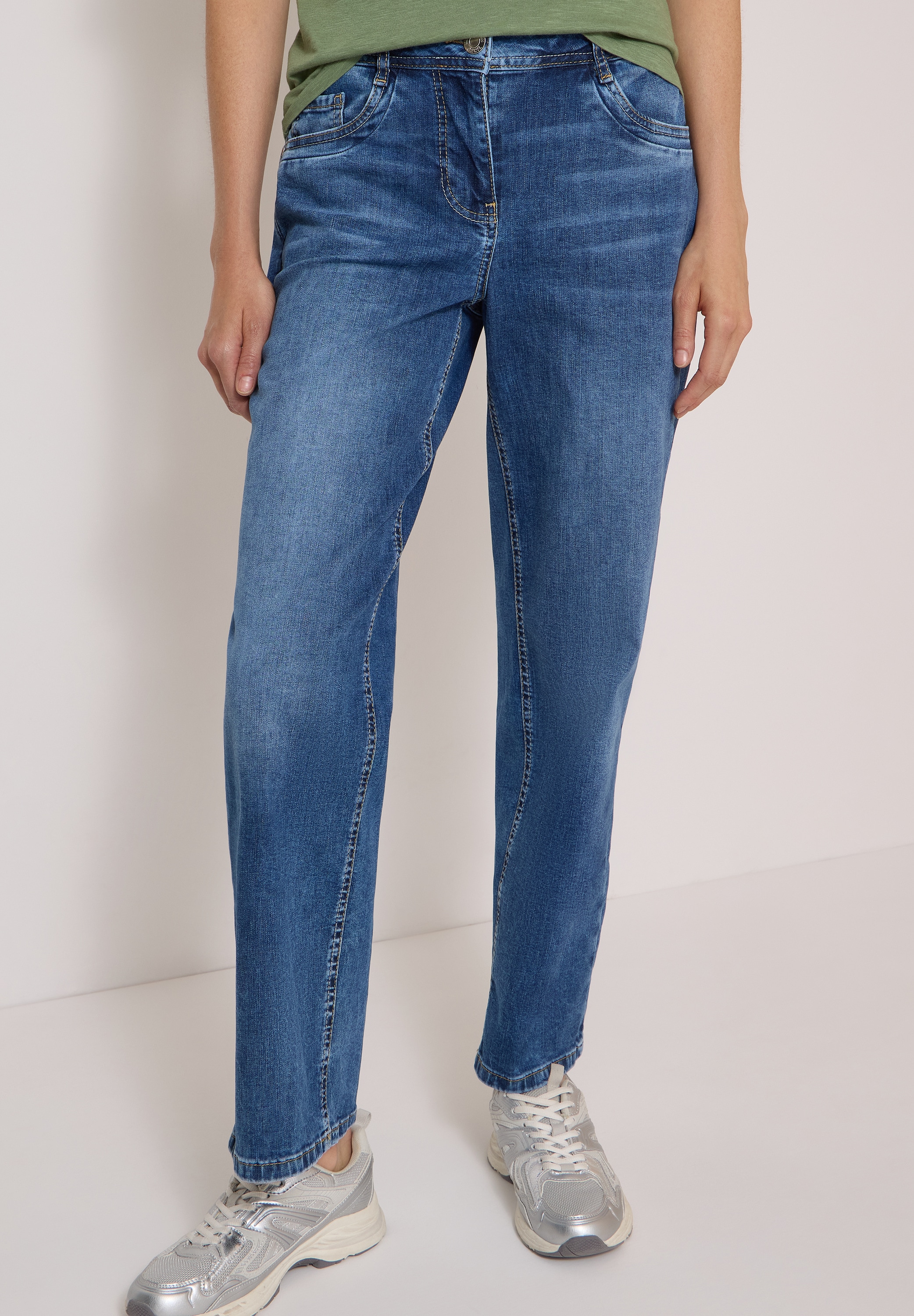 Image of Cecil Weite Jeans "Style Neele" mit Turn-Up im Leo-Look