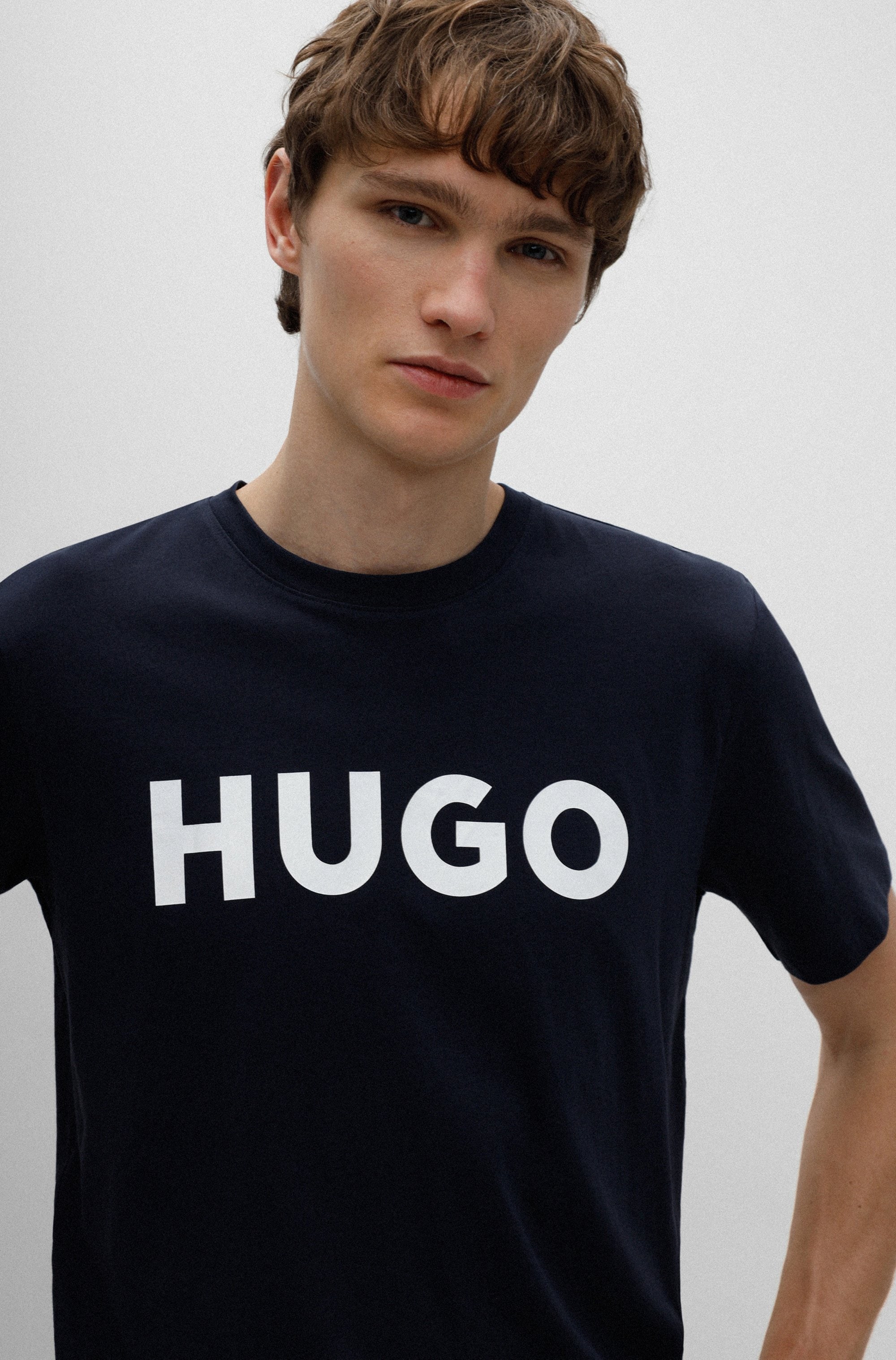 HUGO T-shirt »Dulivio« Rundhalsausschnitt, Regular Fit, Must have Basic
