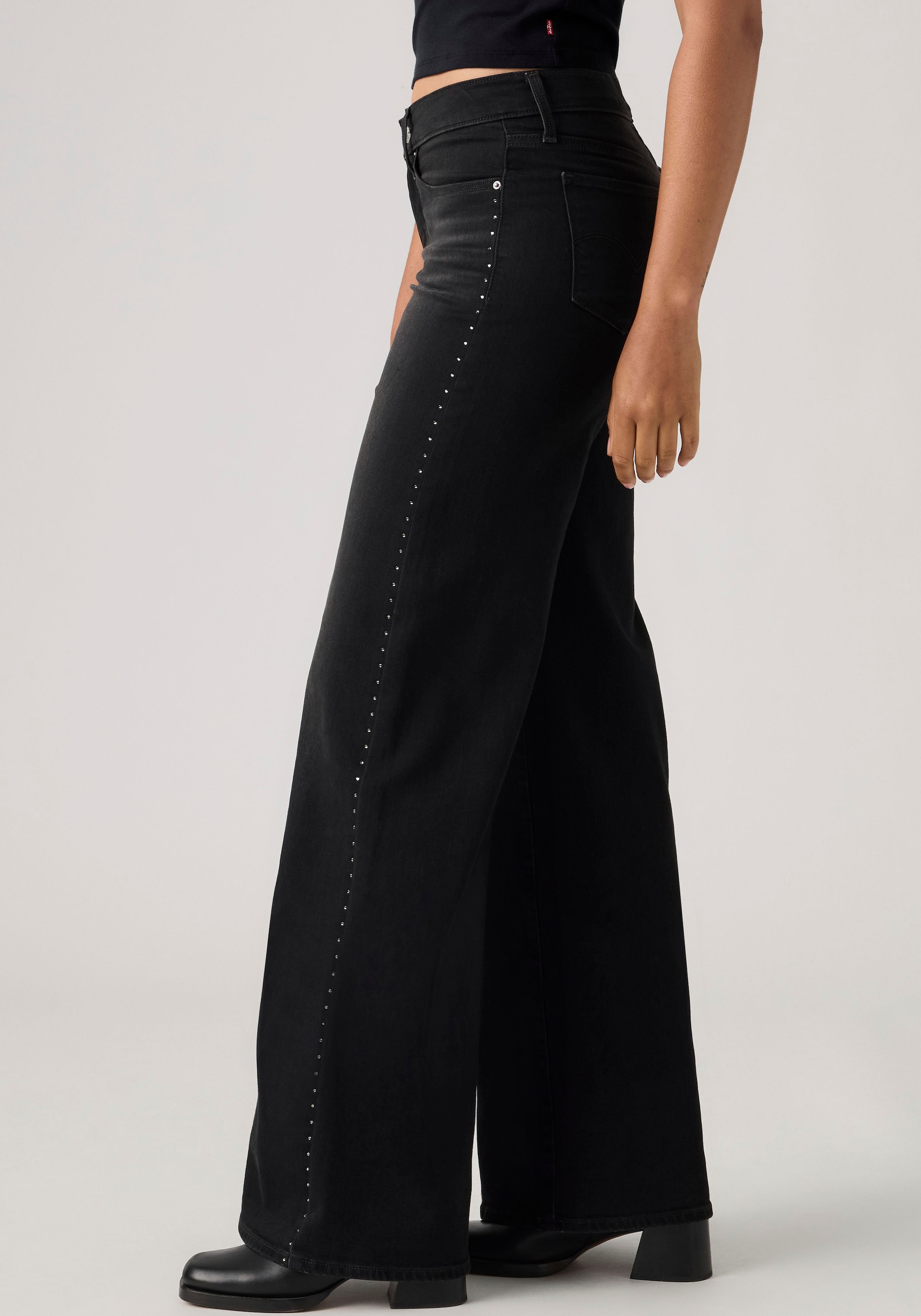 Image of Levis Weite Jeans "318 SHAPING WIDE LEG" Glitzerdetails
